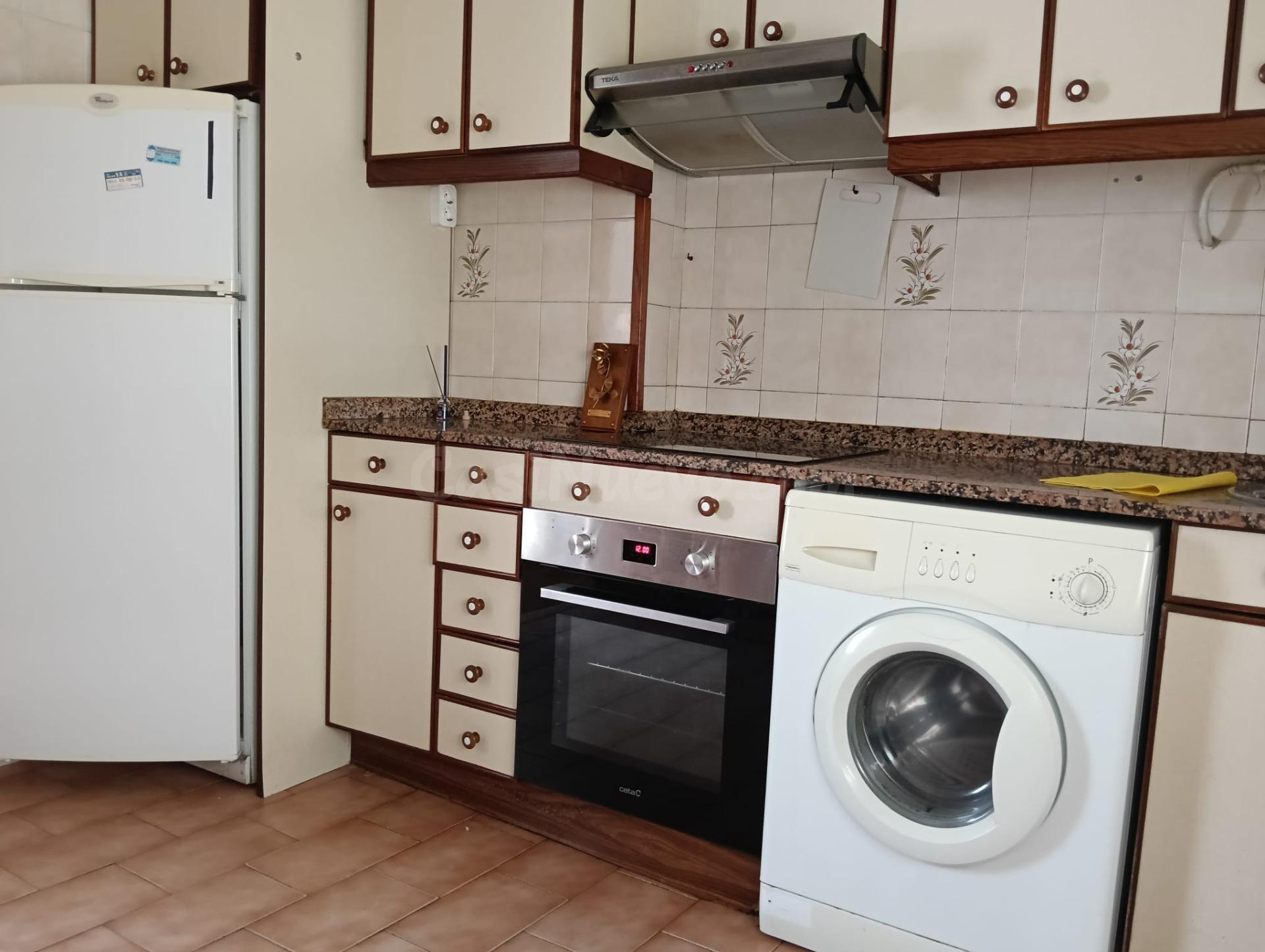 Amplio piso en venta en la Gran Vía de Logroño por €190,000 - foto 4