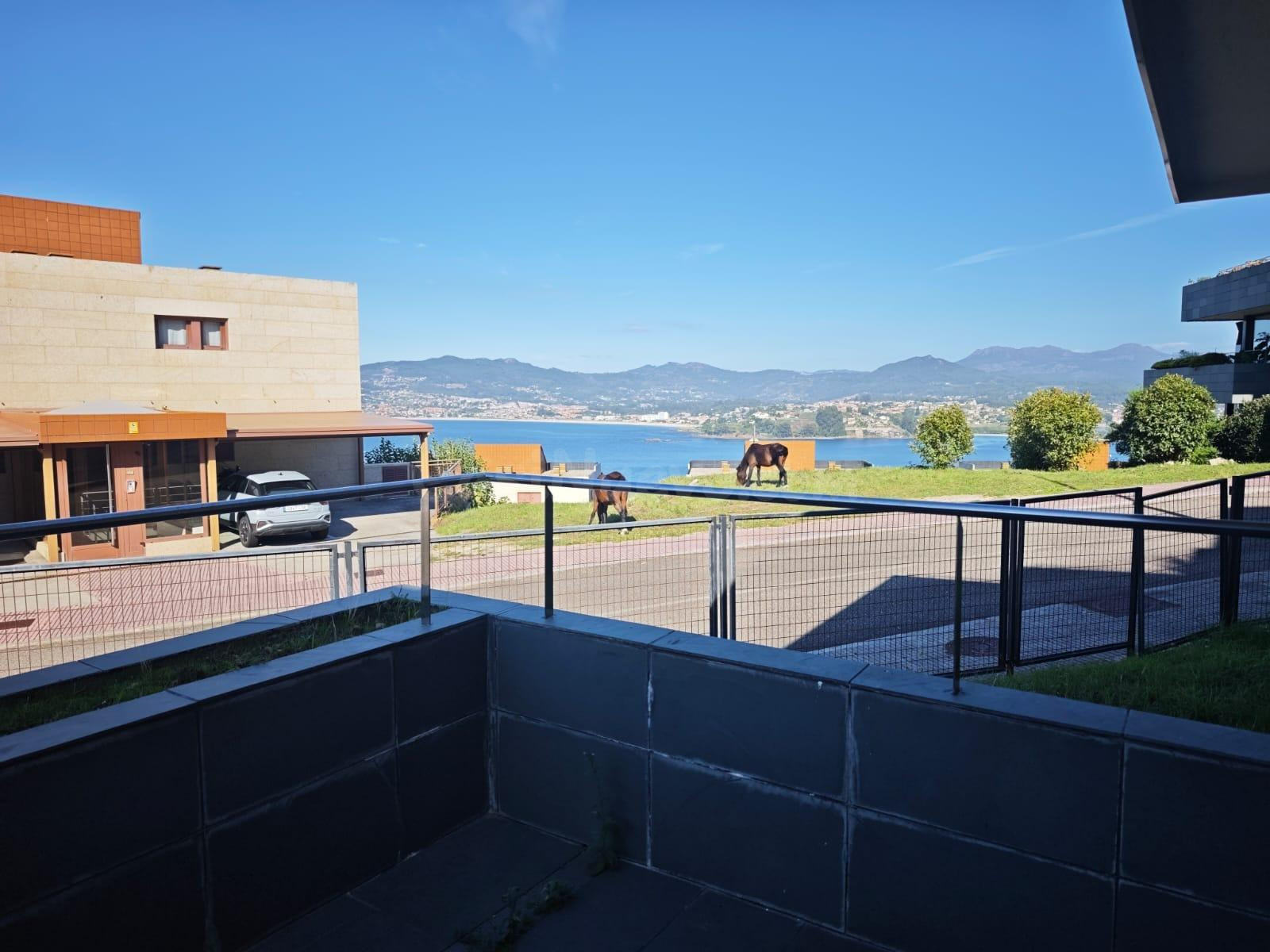TERRAZA CON VISTAS MAR EN BAIONA - foto 3