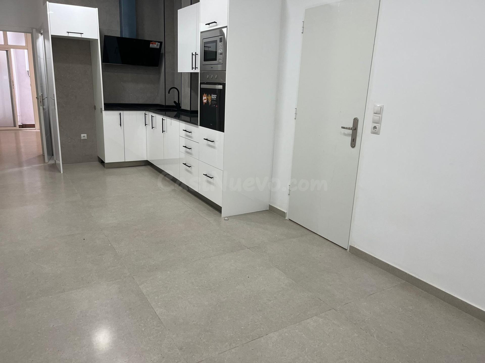 Piso REFORMADO en pleno CENTRO de Sabadell! - foto 4