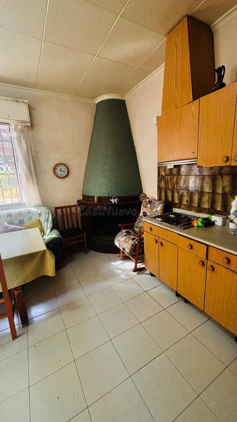 CASA EN LOS DOLORES CON PARCELA DE 1.300 M2 - foto 3