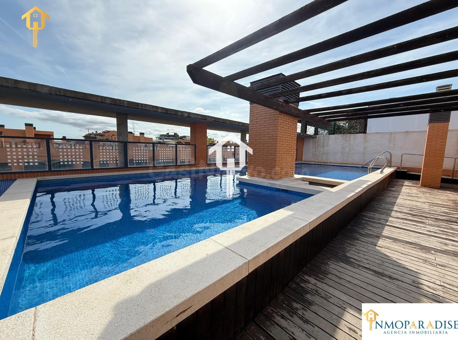 PISO EN VENTA EN SAN VICENTE DEL RASPEIG, 188 m2, 4 habitaciones, 2 BAÑOS, GARAJE, PISCINA, ÁREAS VERDES