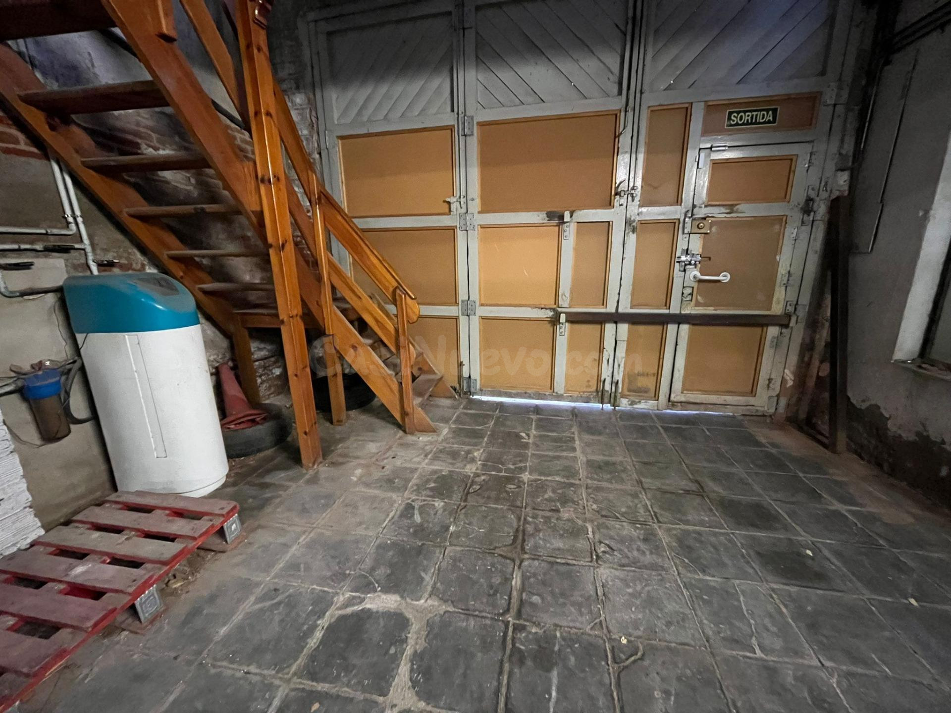 Nave industrial a la venta en Hostafrancs, Sabadell! - foto 2