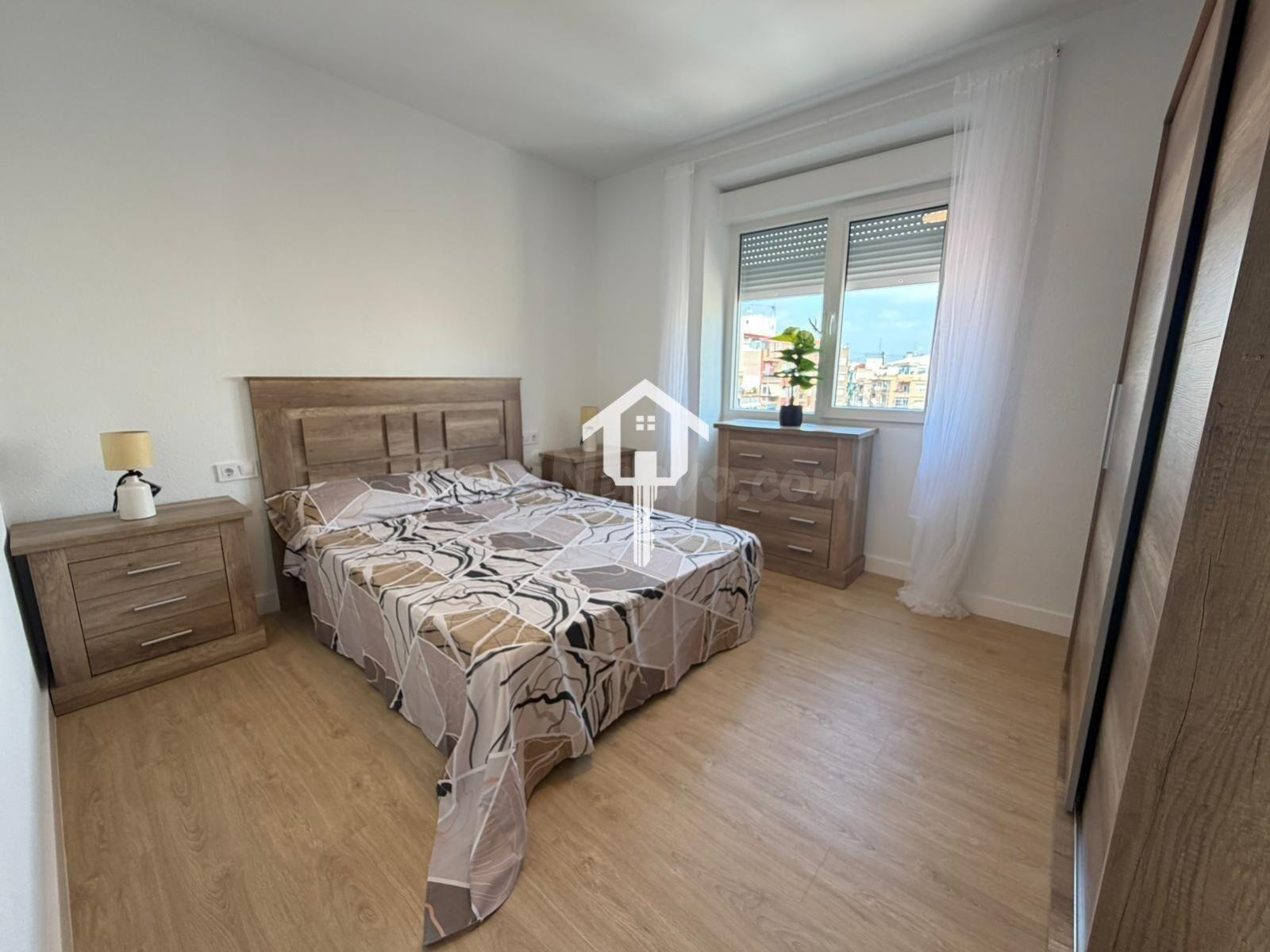 PISO EN VENTA EN ALICANTE. 115m2, 4 habitaciones, 1 BAÑOS, C - foto 4