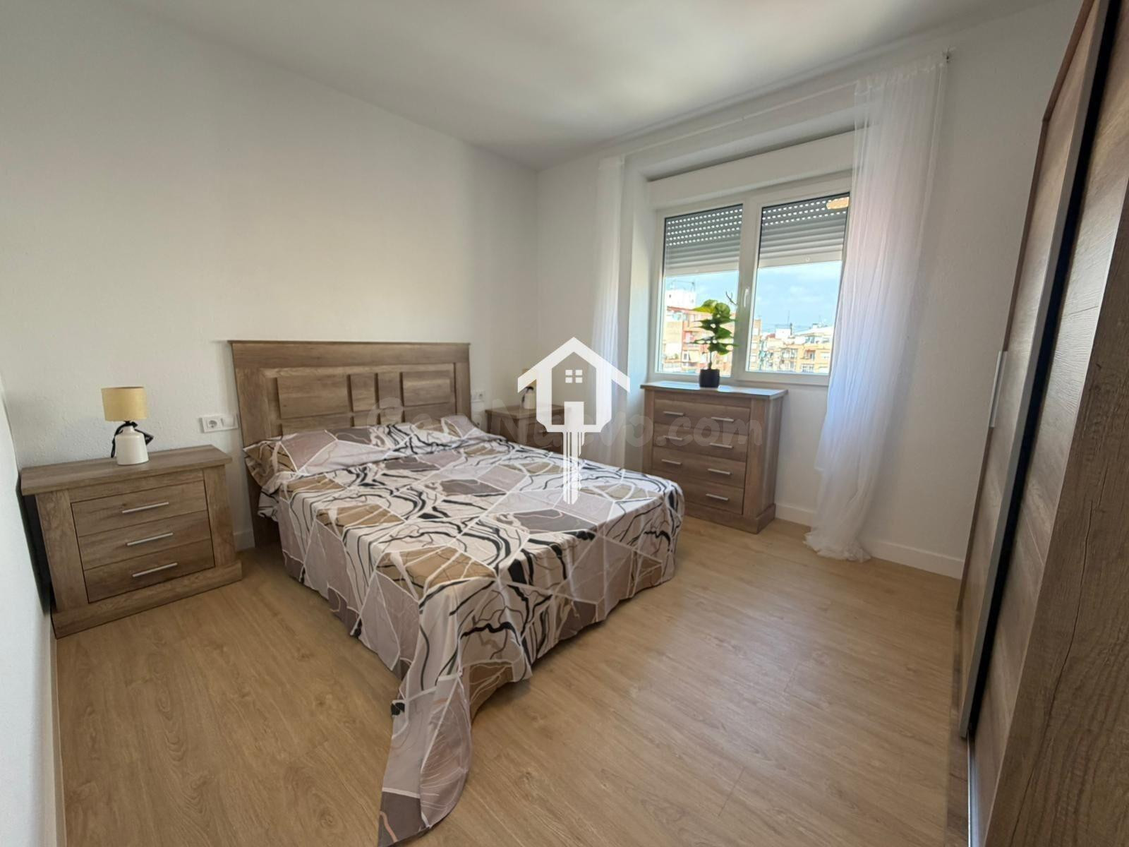 PISO EN VENTA EN ALICANTE. 115m2, 4 habitaciones, 1 BAÑOS, C - foto 5