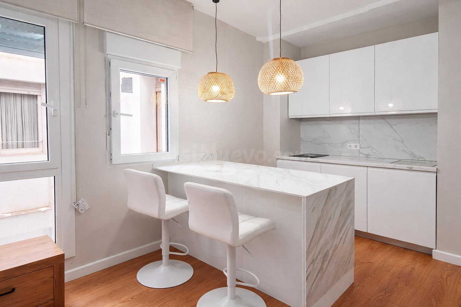 Espacio tipo loft reformado con cocina y baño – ideal despac - foto 3