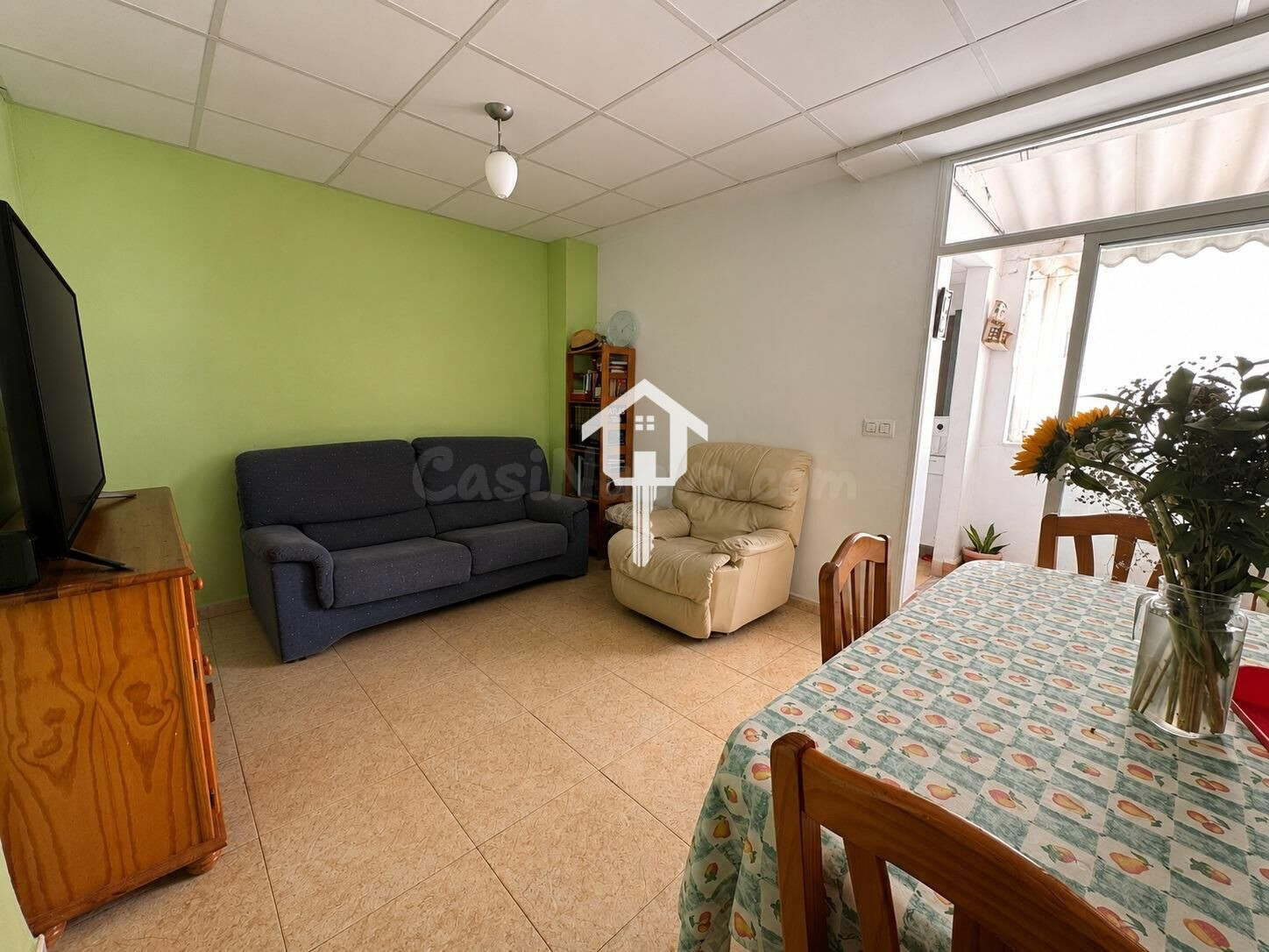 PISO EN VENTA EN ALICANTE. 107m2, 4 habitaciones, 1 BAÑO, SE - foto 3