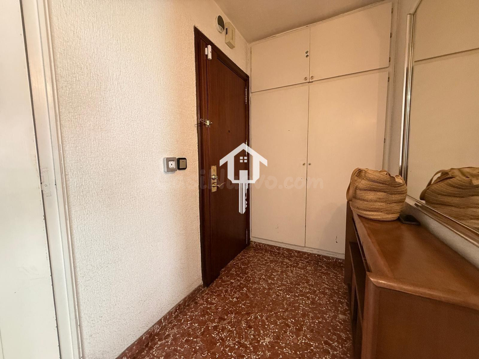 PISO EN VENTA EN ALICANTE. 85m2, 3 habitaciones, 1 BAÑO CON  - foto 2