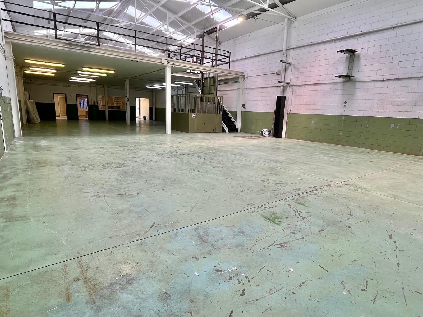 Nave industrial a Passatge Noguera de Castellar del Vallès!