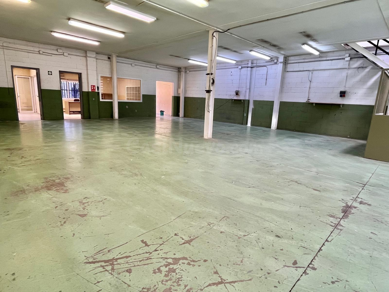 Nave industrial a Passatge Noguera de Castellar del Vallès! - foto 3