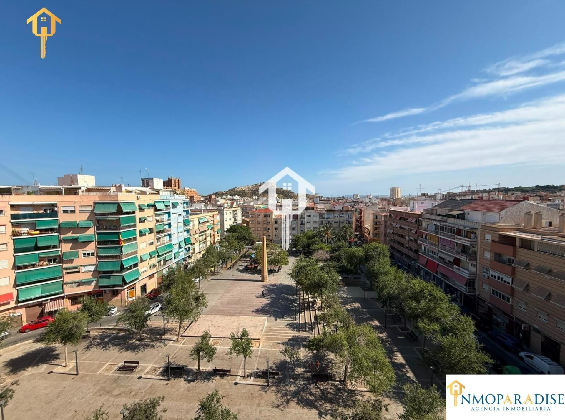 PISO EN VENTA EN ALICANTE. 102m2, TRES habitaciones, 1 BAÑO COMPLETO, SEXTA PLANTA CON ASCENSOR