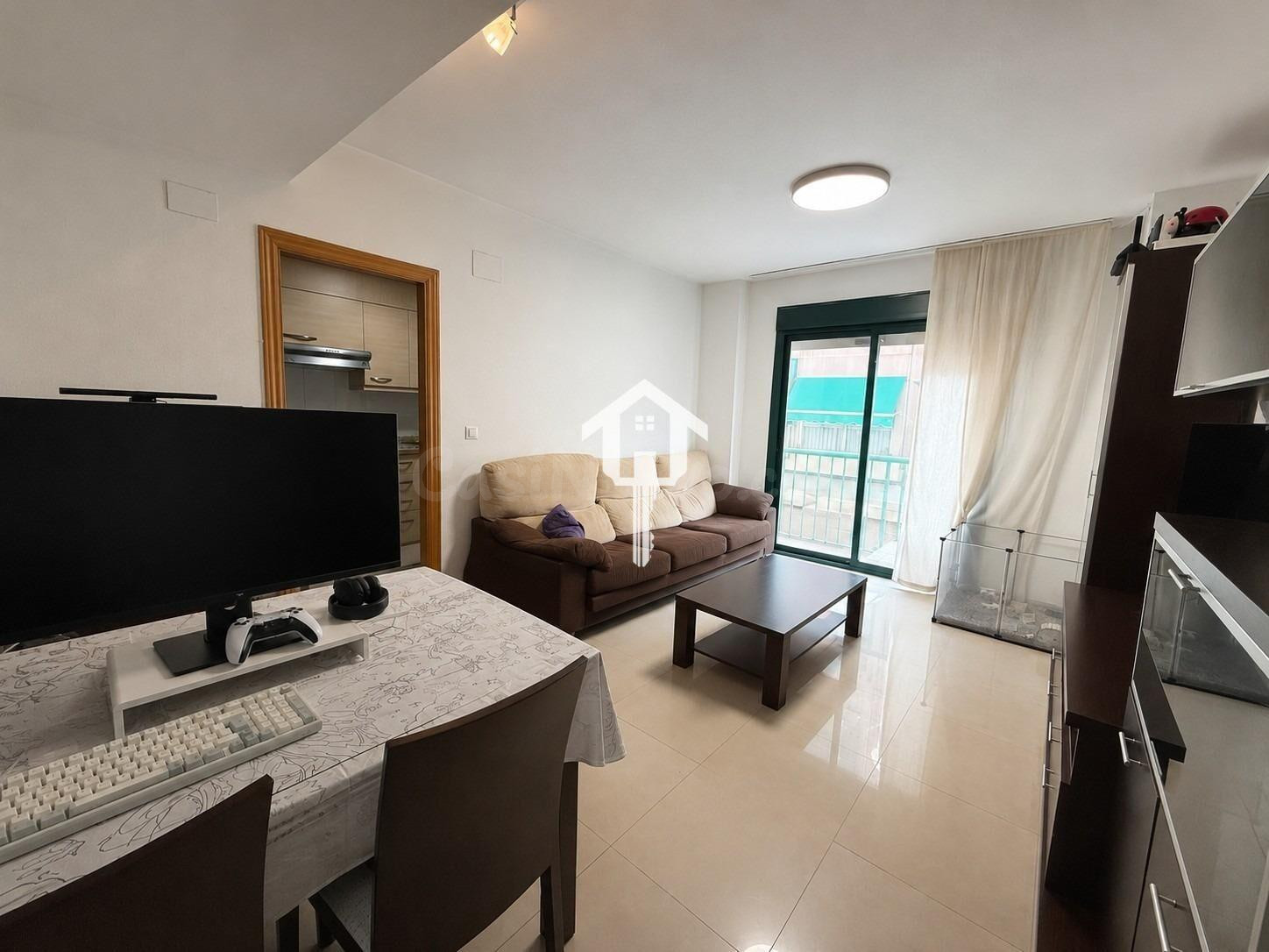 FANTÁSTICO PISO DE 72 M2 CON BALCÓN, ASCENSOR Y TRASTERO EN  - foto 3