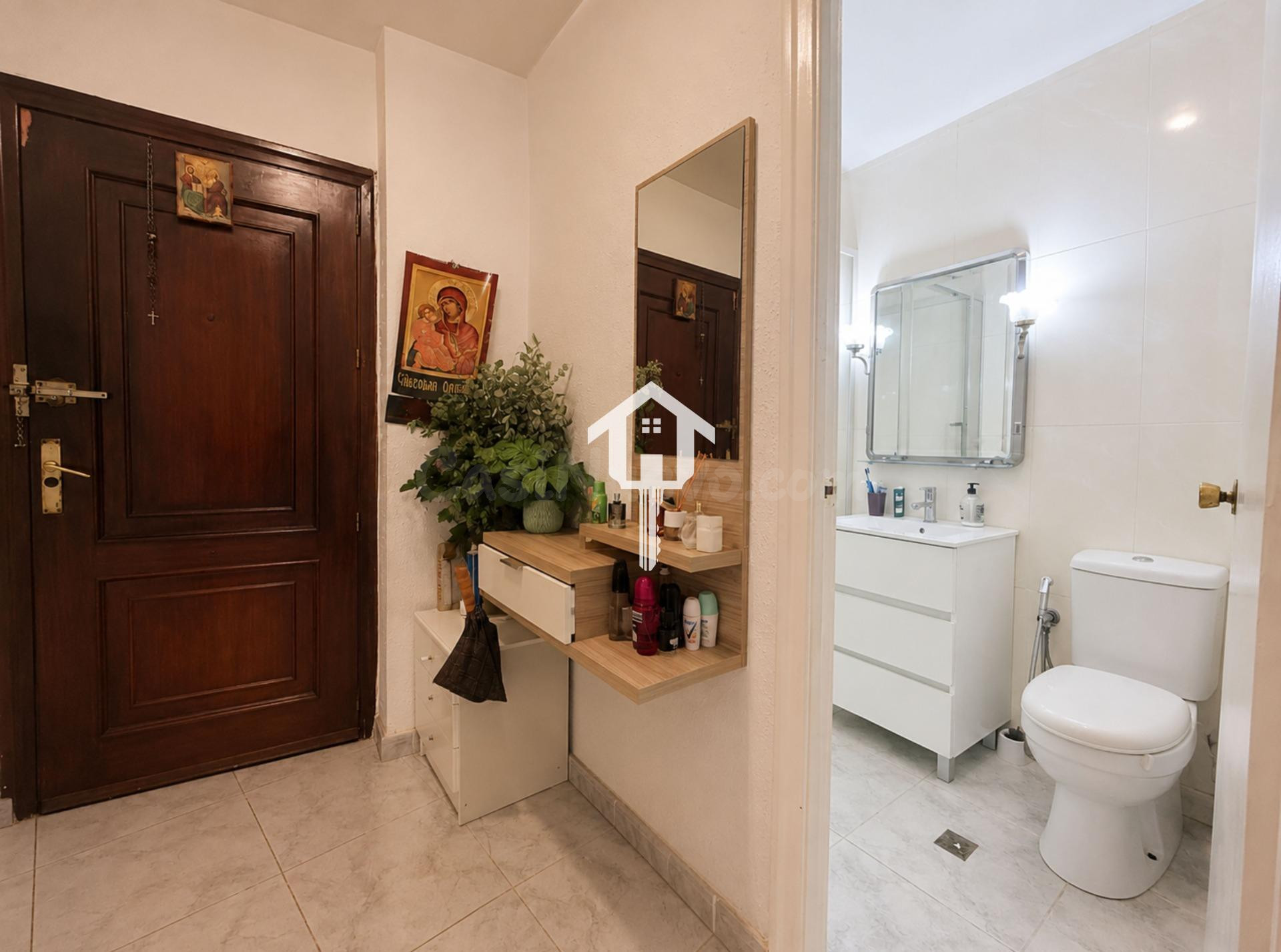 ESPECTACULAR PISO DE 3 habitaciones CON PATIO Y AIRE ACONDIC - foto 3