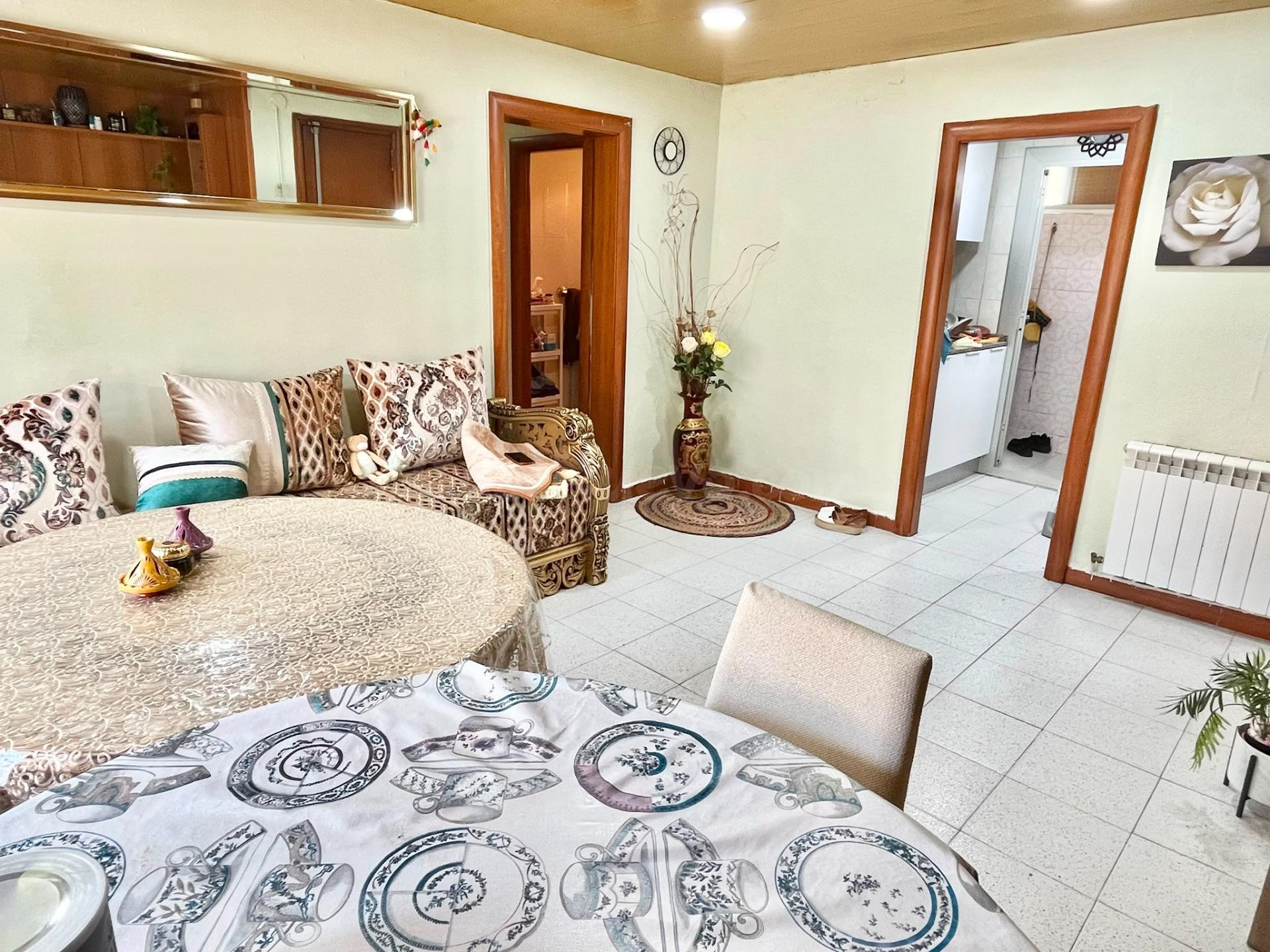 Oportunidad Inmobiliaria (piso alquilado) en Montcada i Reix - foto 4