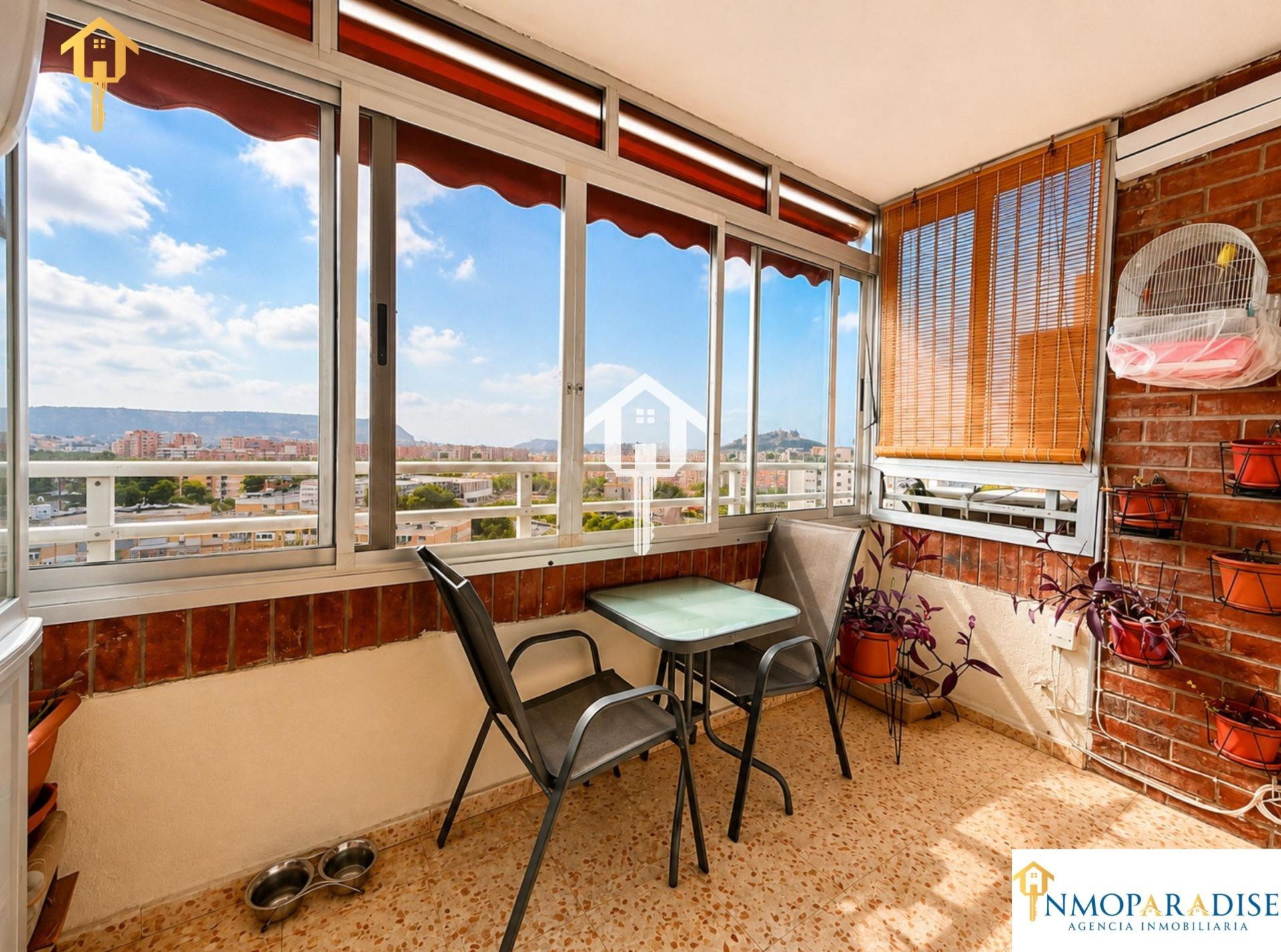 ESPECTACULAR PISO DE 3 DORMITORIOS EN ZONA JUAN XXIII DE ALICANTE: 6ª PLANTA CON ASCENSOR Y TERRAZA