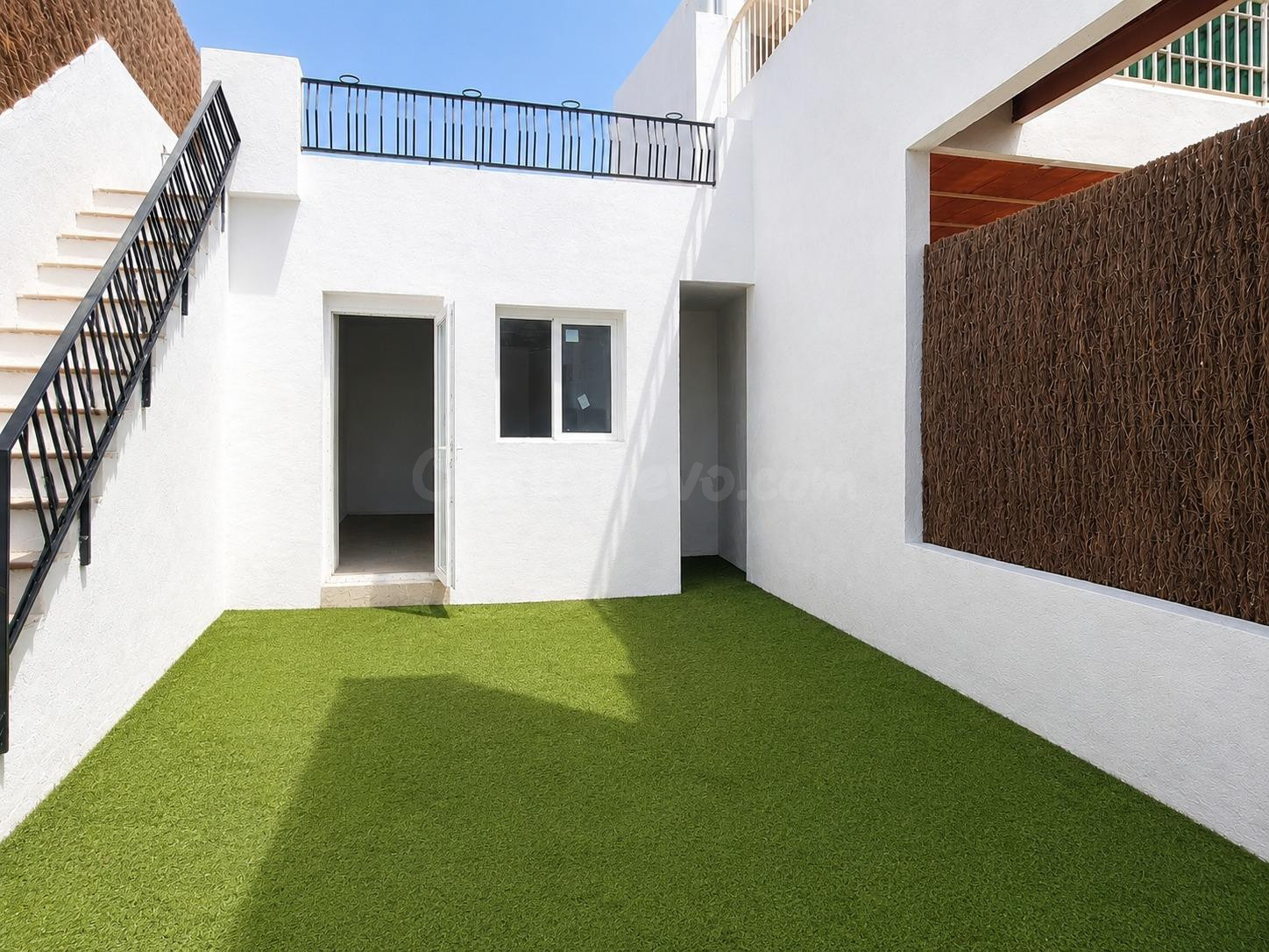 PISO DE 3 habitaciones EN CAN PALET CON TERRAZA Y PATIO. - foto 3