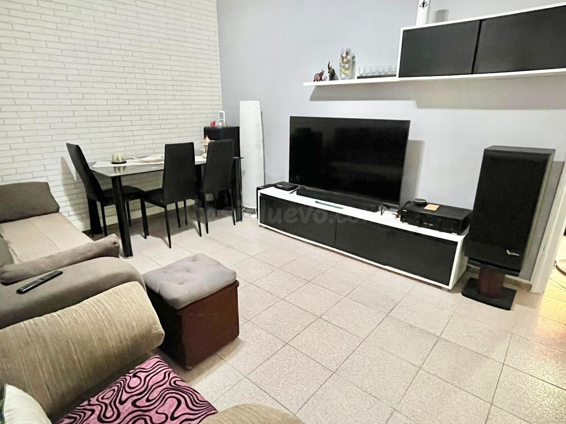 Encantador Adosado en Sabadell - ¡Tu nuevo hogar te espera por €232,000!