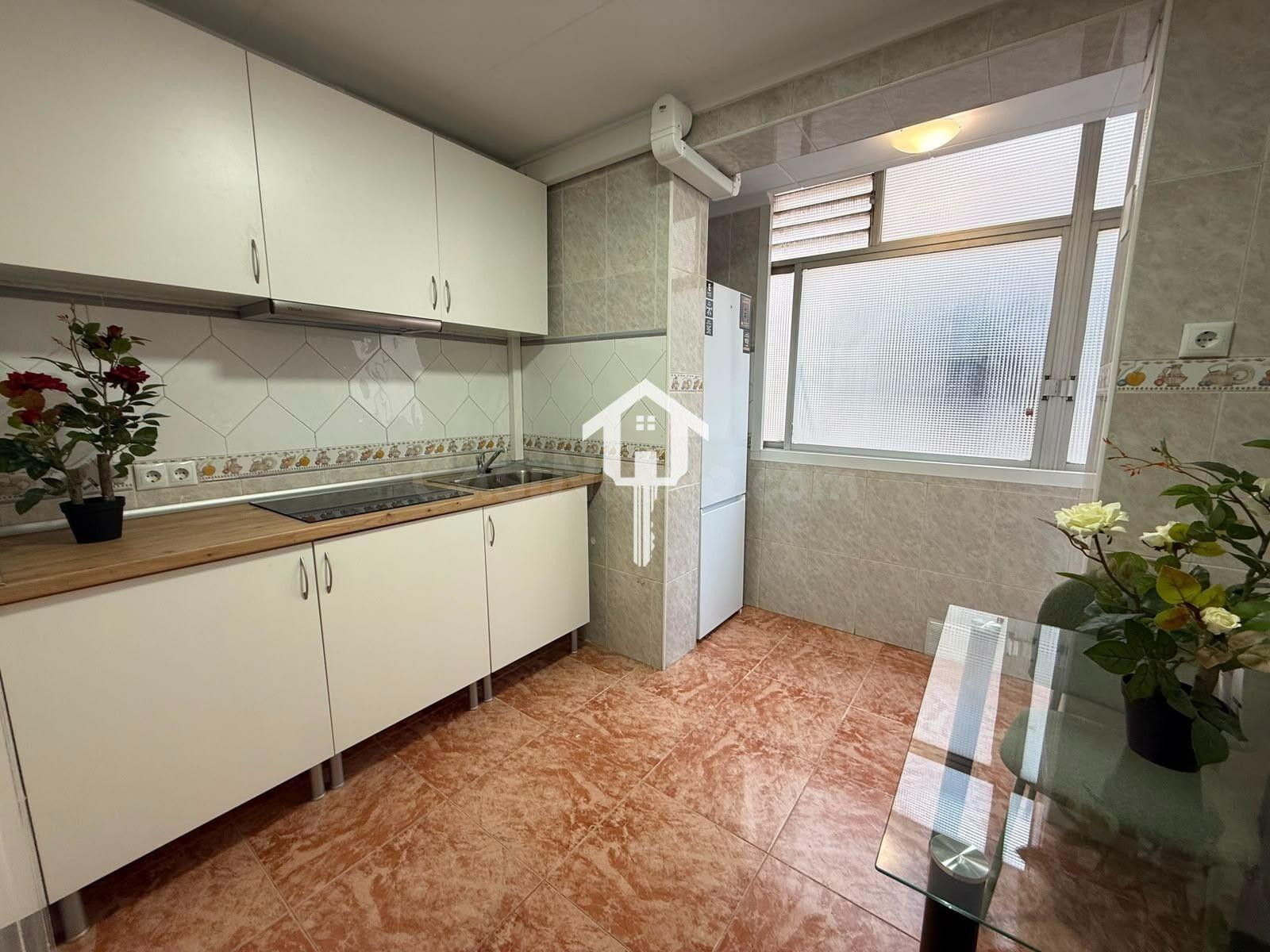DÚPLEX REFORMADO DE 3 habitaciones CON TERRAZA EN ZONA VIRGE - foto 4
