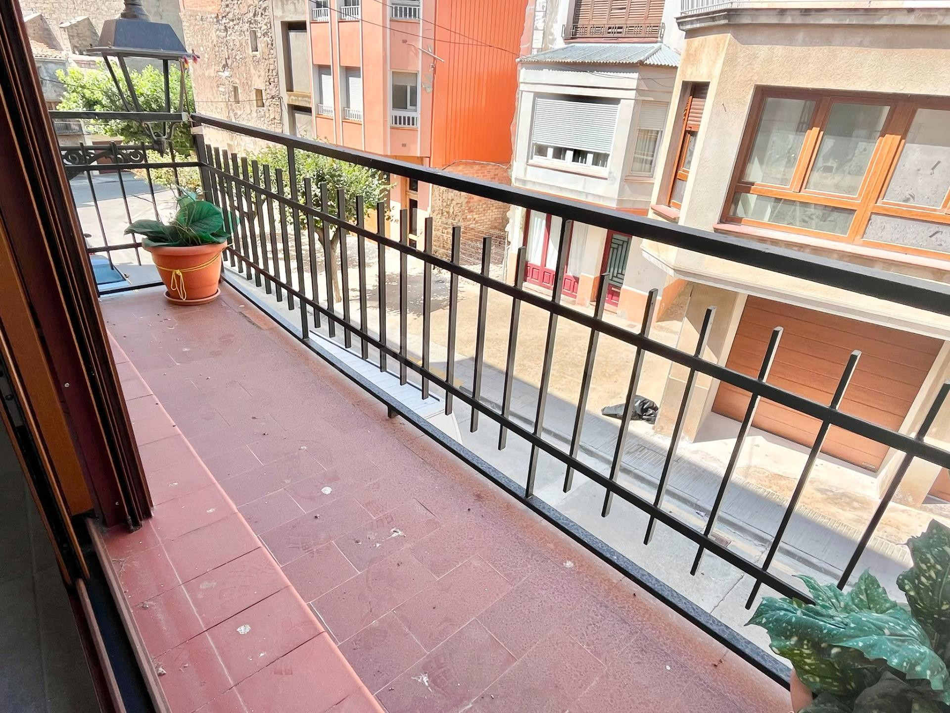Impresionante Casa de Pueblo Reformada en Castellsera por so - foto 2