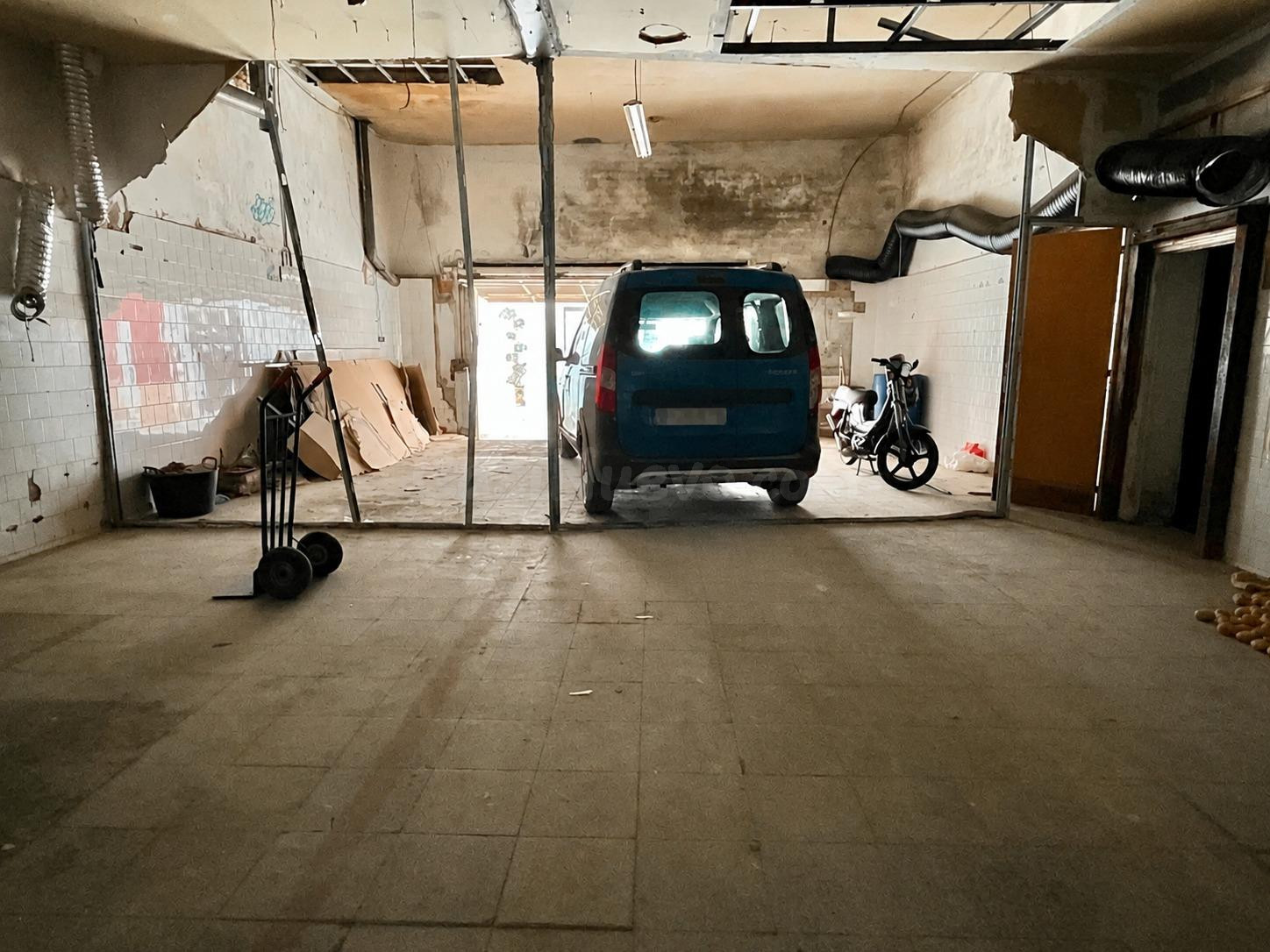 Amplio Almacén en Torre Romeu, Sabadell - Oportunidad de Inv - foto 5