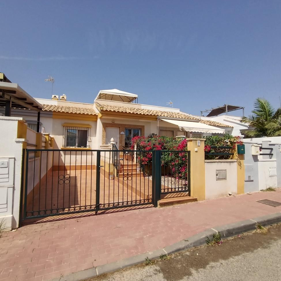 Villa 2 habitaciones en venta - Jerónimo Y Avileses