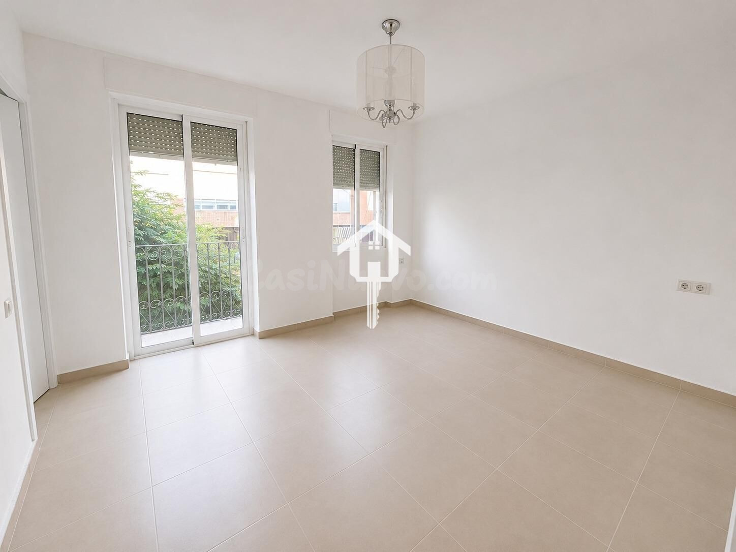 PISO REFORMADO DE 79 M2 CON BALCÓN Y BUHARDILLA EN ZONA BENA - foto 3