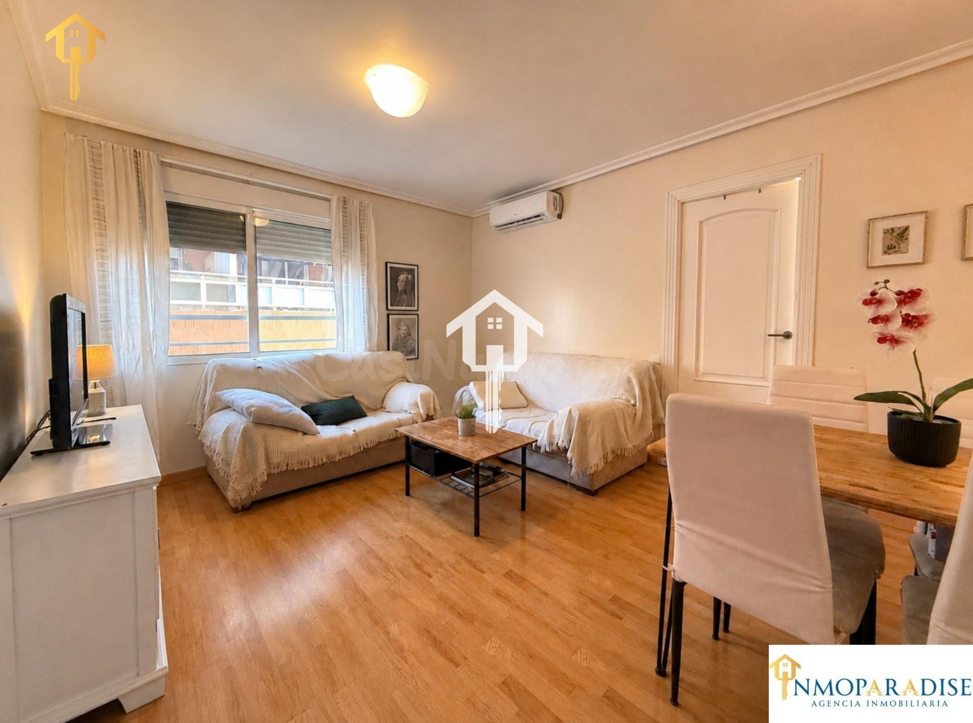 PISO EN VENTA EN ALICANTE, ZONA DE CAROLINAS BAJAS. 76m2, 3 DORMITORIOS. UN BAÑO, SEGUNDA PLANTA SIN ACENSOR.