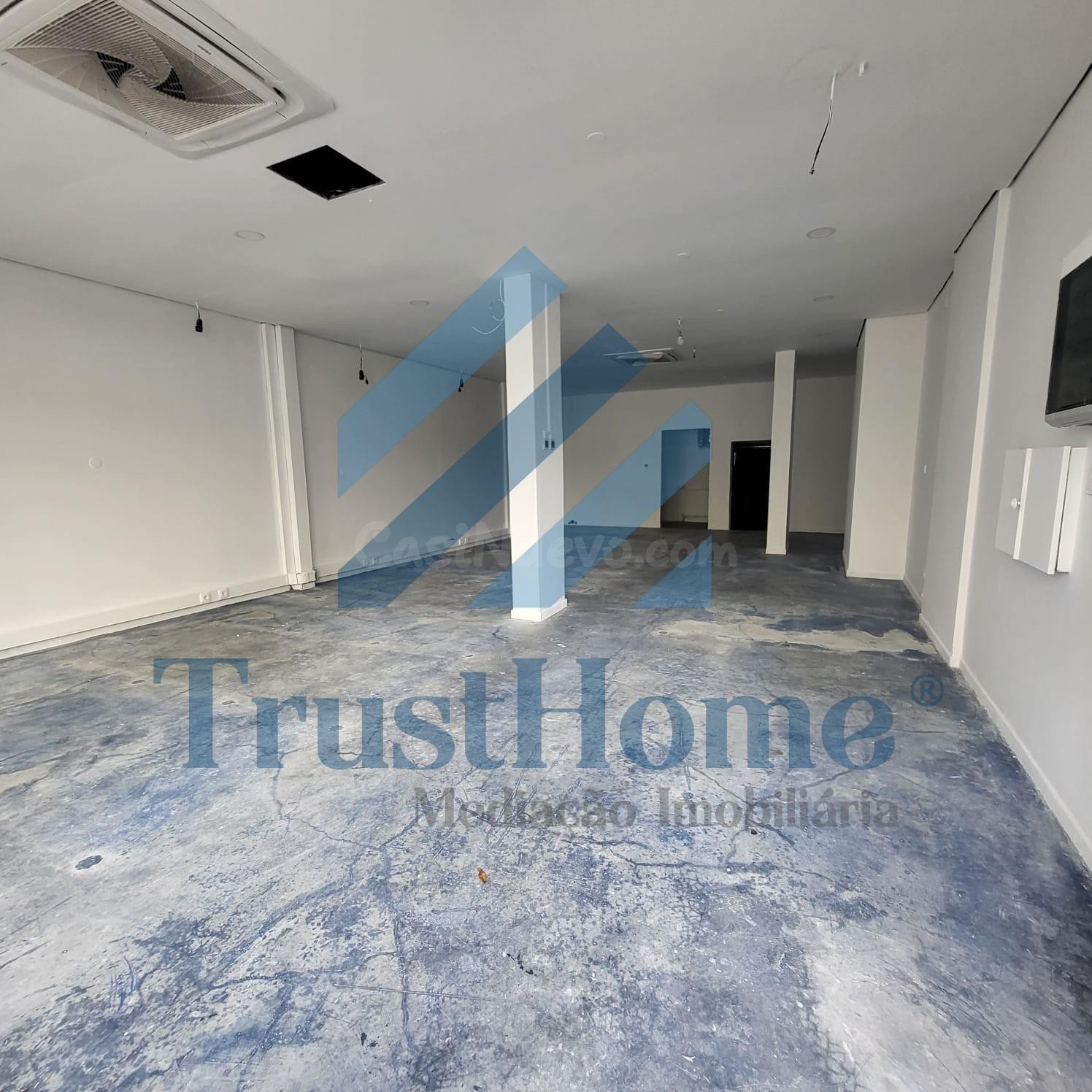 Local comercial 132m² en venta - Loures - foto 3