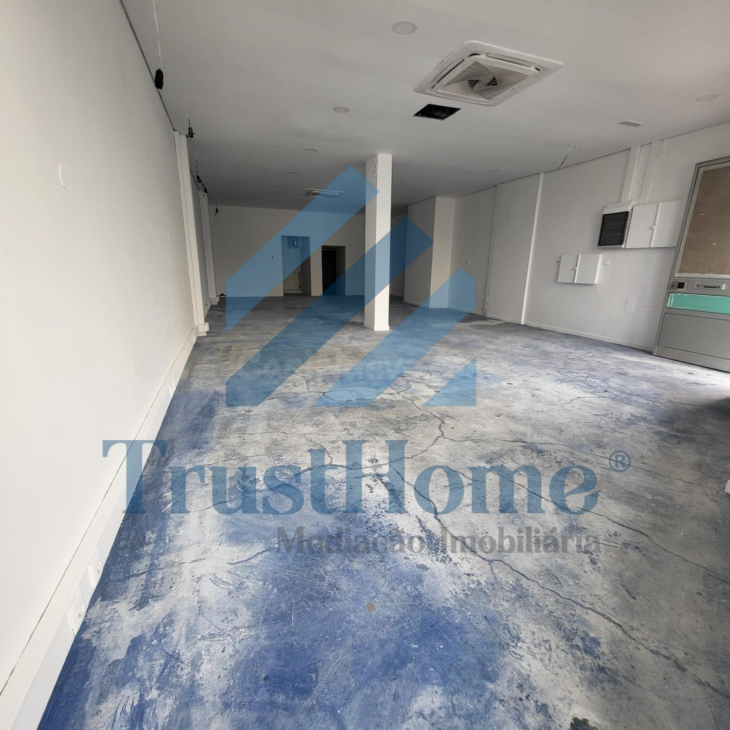 Local comercial 132m² en venta - Loures - foto 5