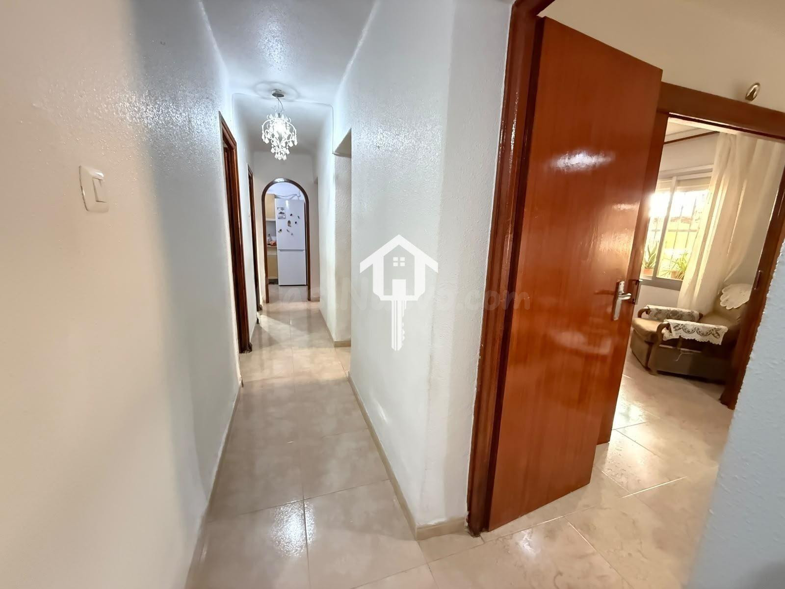PISO EN VENTA EN ALICANTE. ZONA DE VIRGEN DEL REMEDIO. 74m2, - foto 2