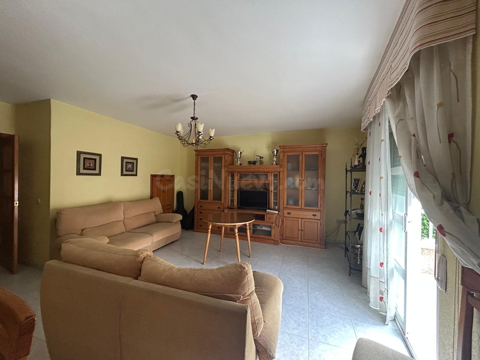 Amplio Tríplex en Ejido Norte con Local Comercial y Gran Ter - foto 4