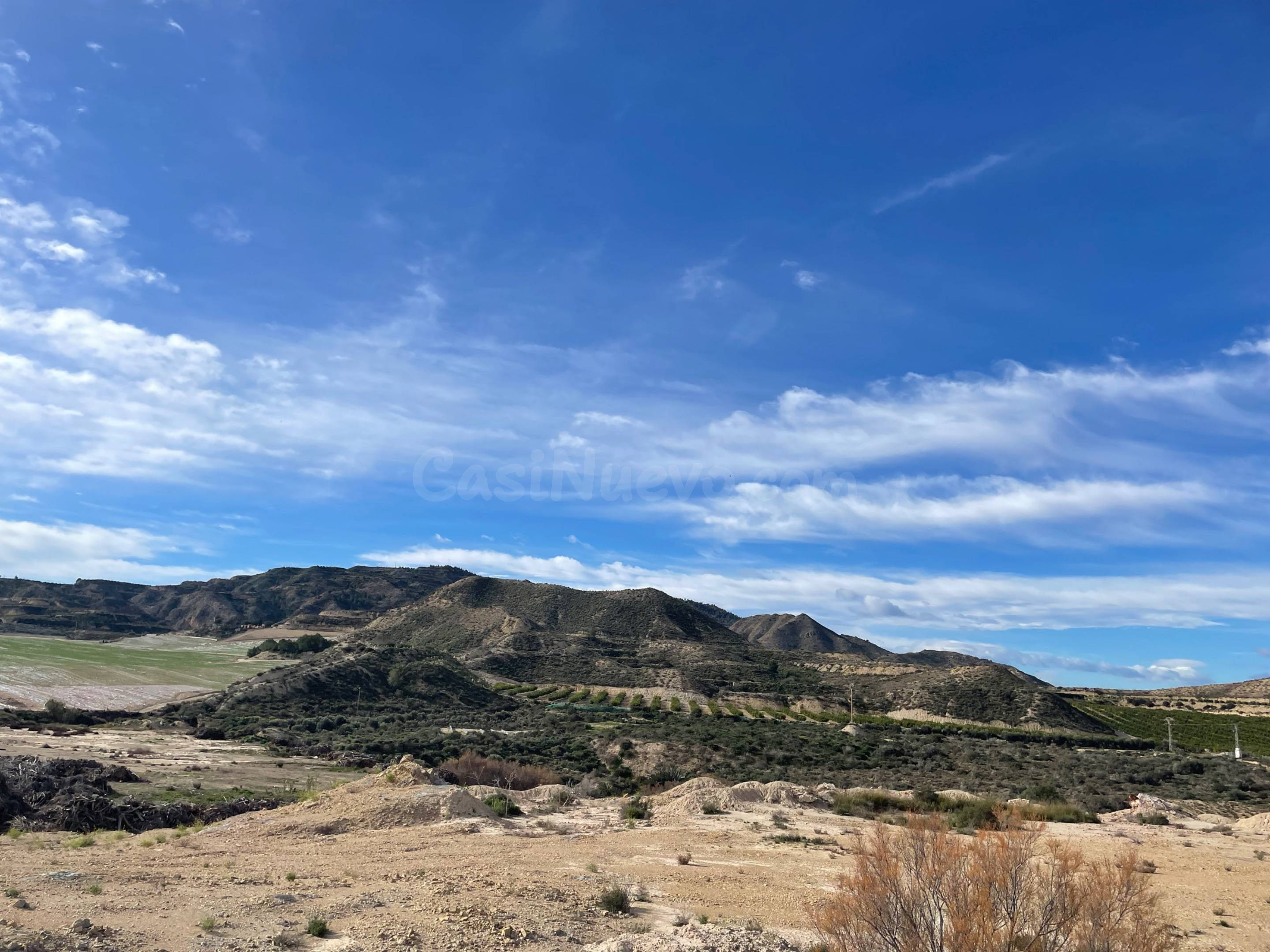 Amplio terreno en Murcia: Tu Espacio para Hacer Realidad Tus - foto 3