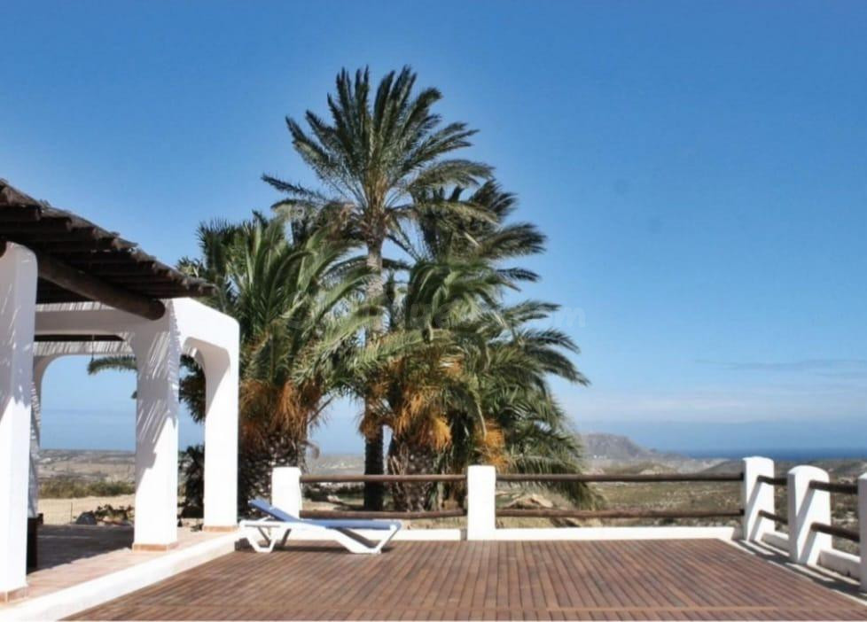 Espectacular cortijo con vistas al mar y la montaña en Cabo  - foto 3