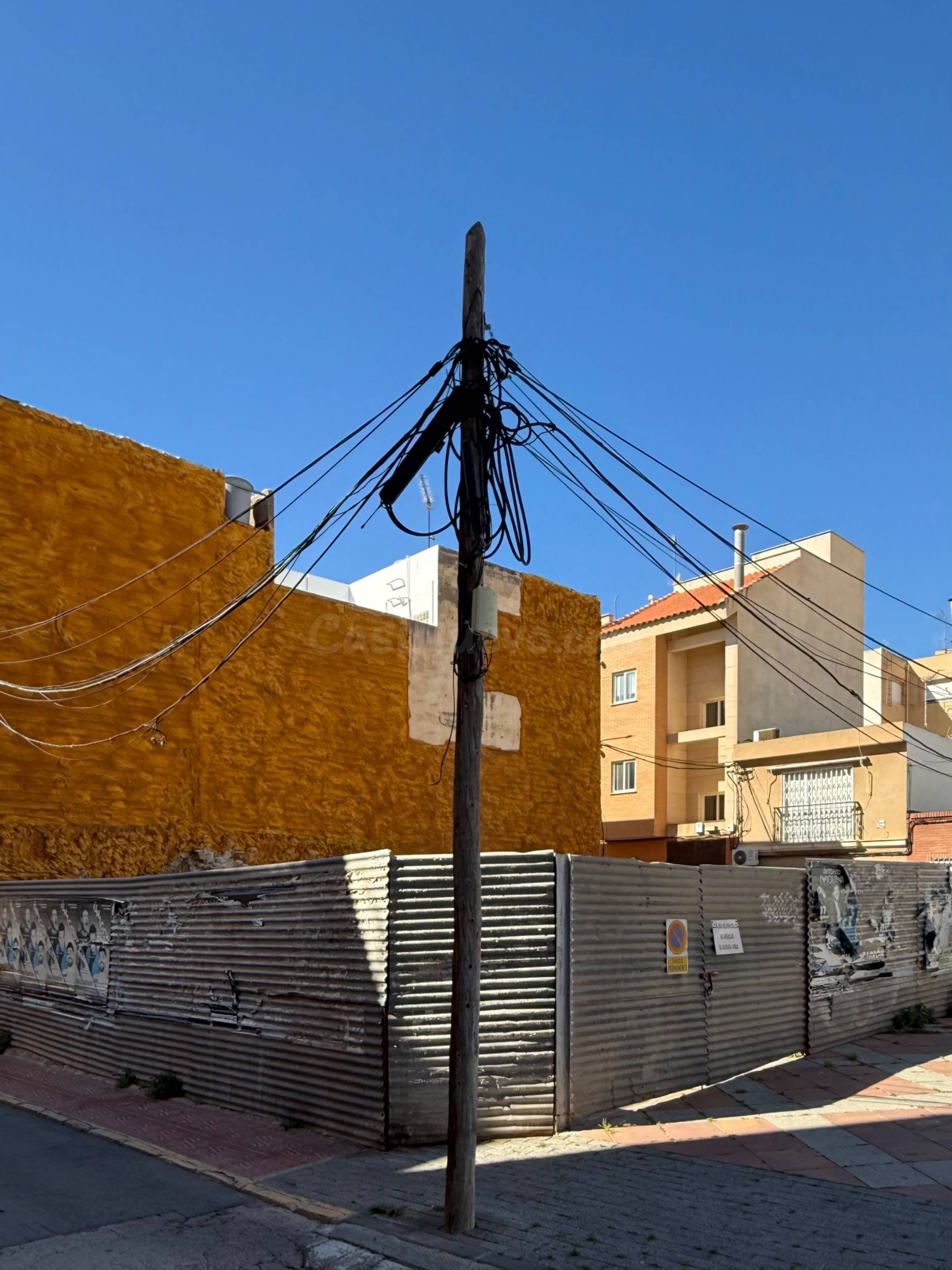 Oportunidad Única en el Corazón de Puerto de Mazarrón: Terre - foto 2
