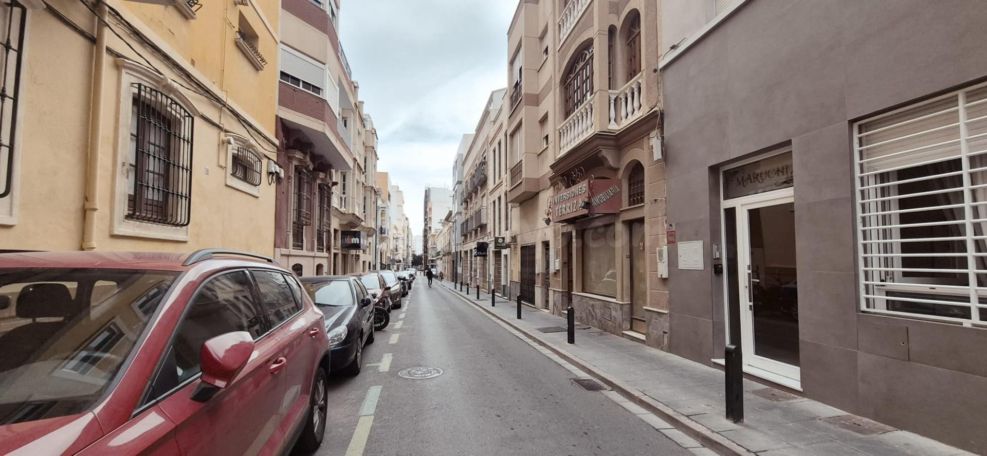 Edificio en venta en pleno centro de Almería – Alta rentabil