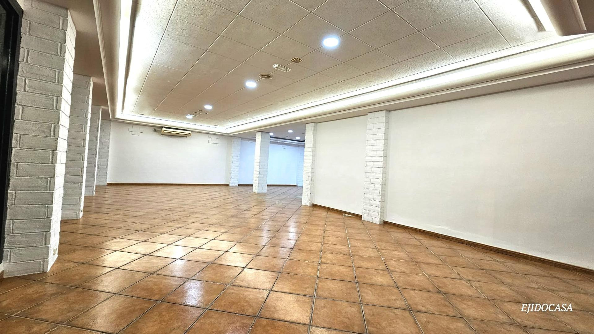 Local comercial en venta en Santo Domingo – 211 m2 – Avenida - foto 2