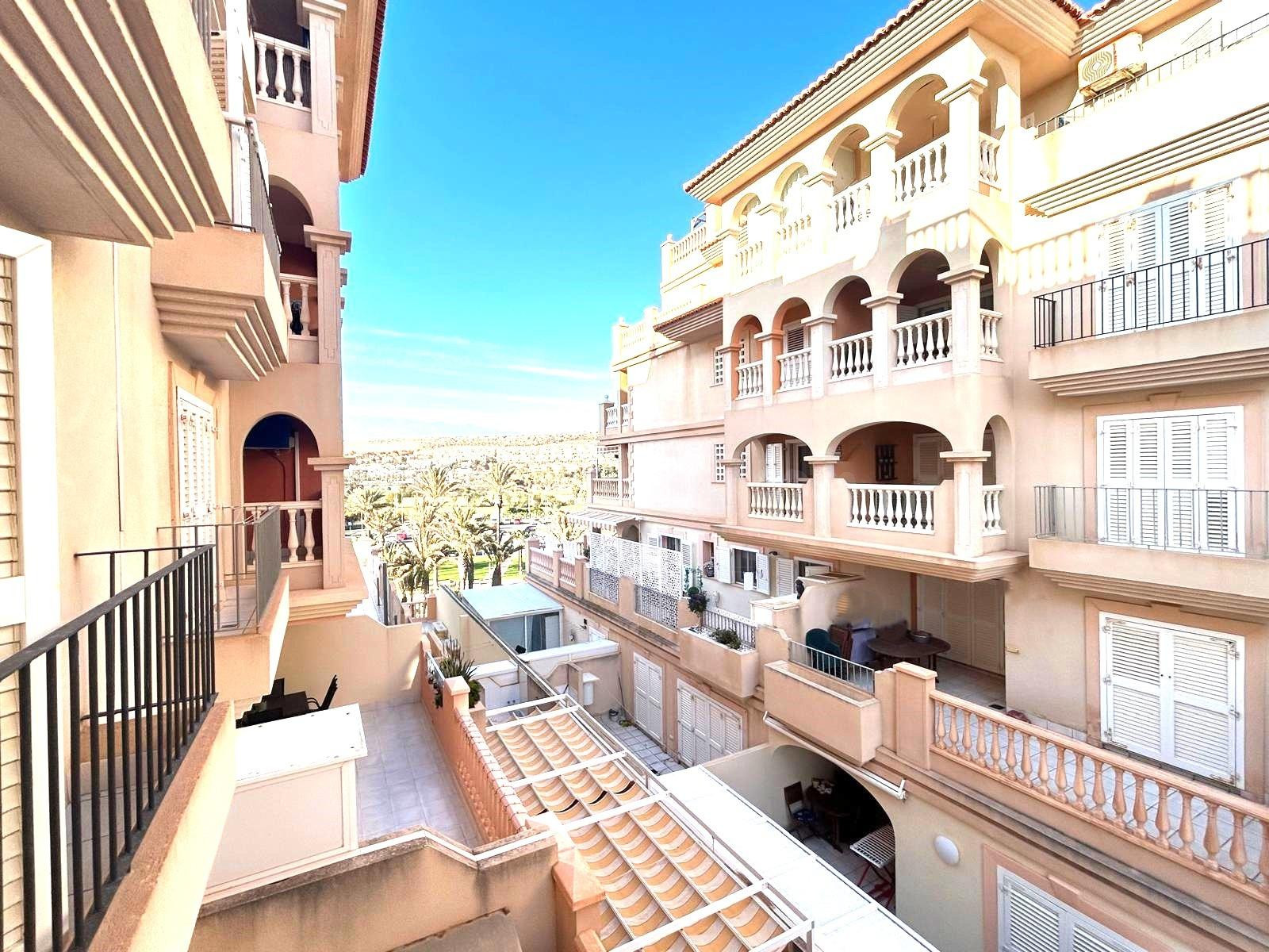 Vive en Portofino sin salir de Almerimar - foto 3