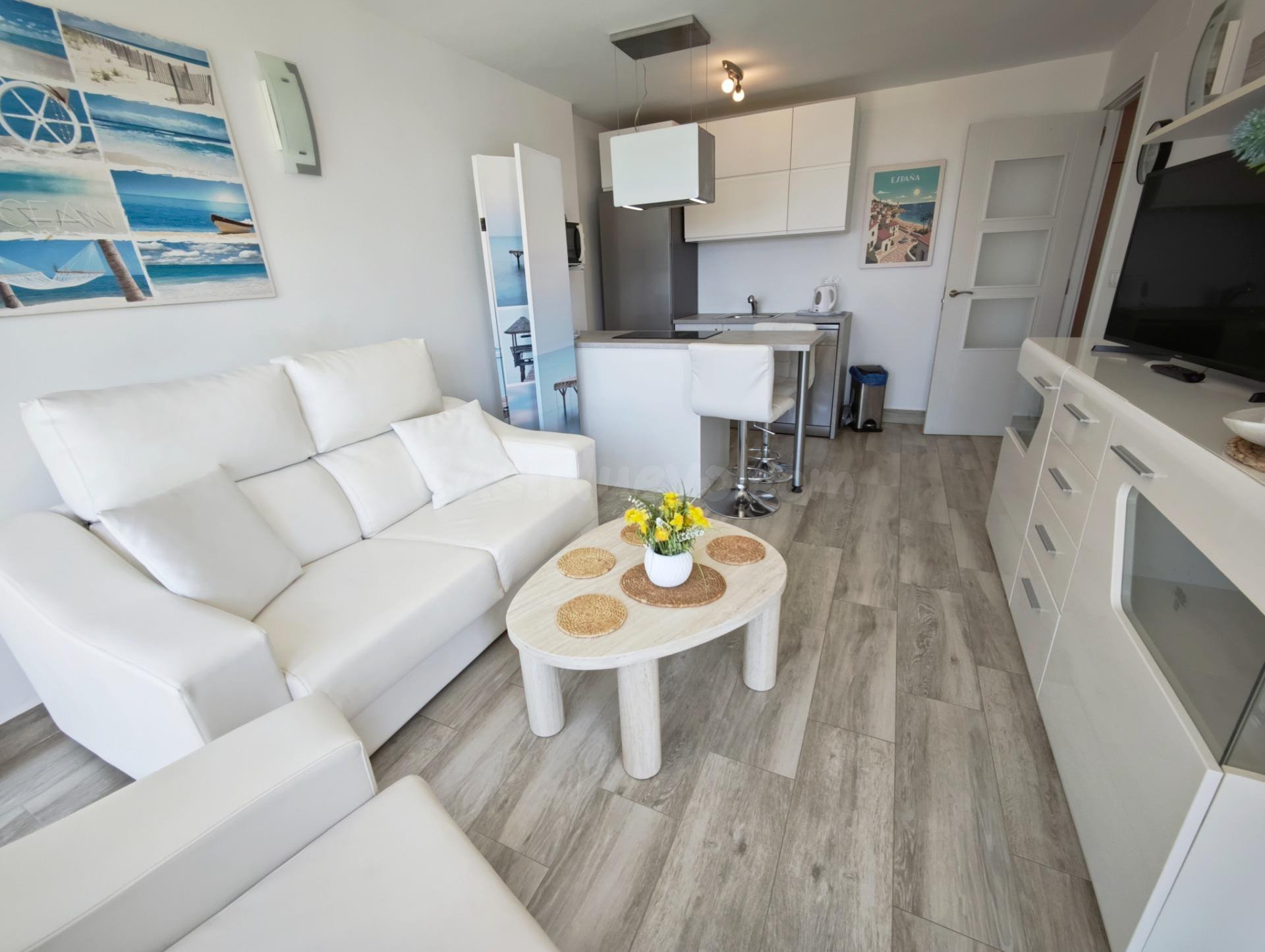 Apartamento totalmente reformado y amueblado - foto 4