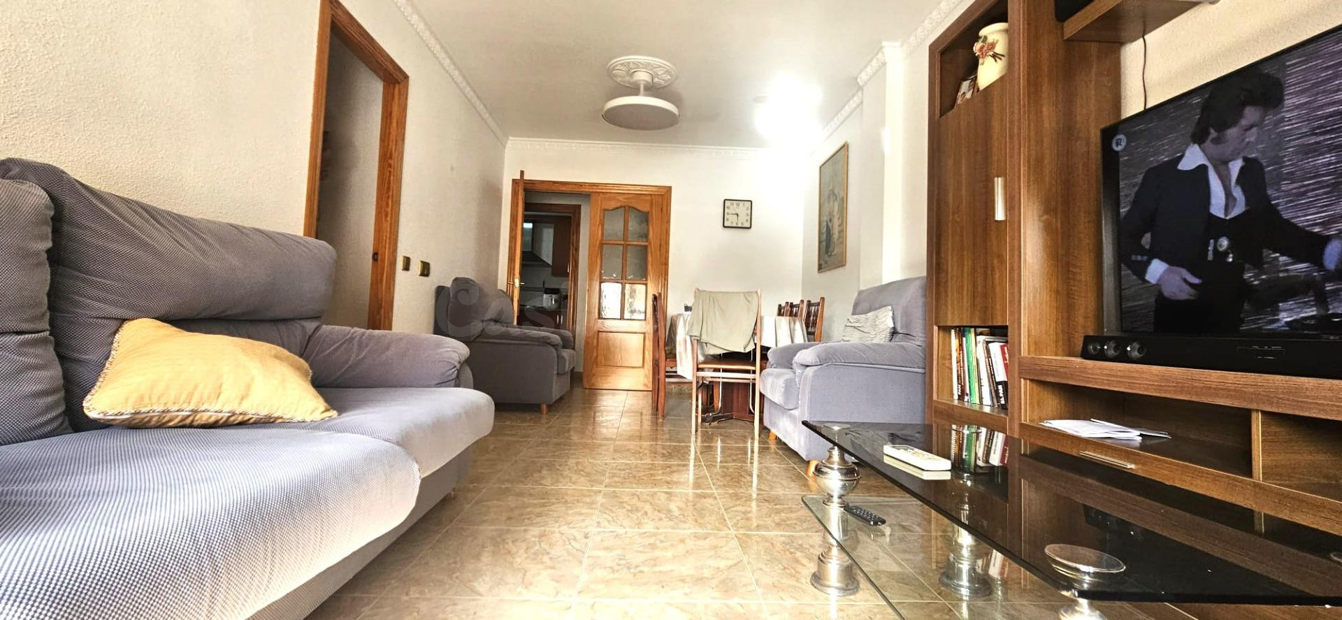 Amplio y Luminoso Piso en El Ejido Sur por €119,900 - foto 2