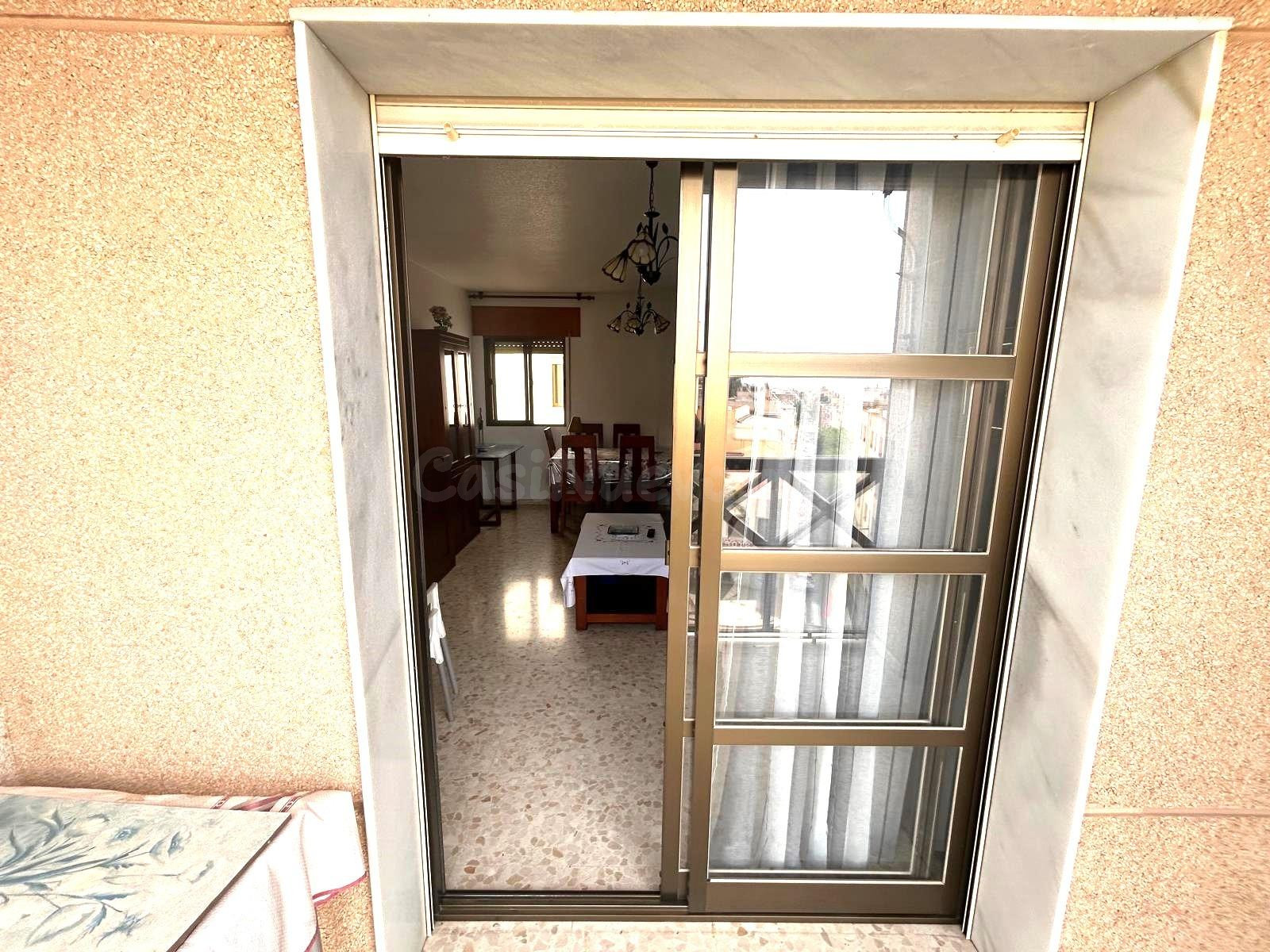 AMPLIO PISO DE 140 m2 CON GARAJE Y TERRAZA EN EL EJIDO! - foto 4