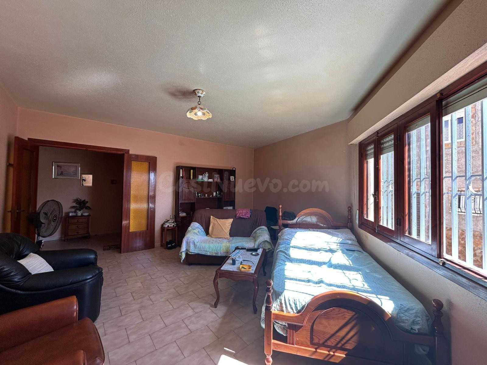 Amplia Casa Tipo Dúplex en el Corazón de Adra - €145,000 - foto 5