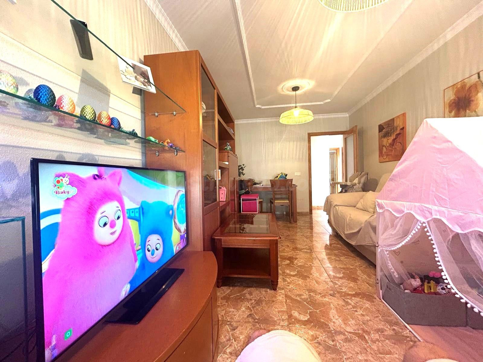 SENSACIONAL VIVIENDA DUPLEX CON SOTANO - foto 4