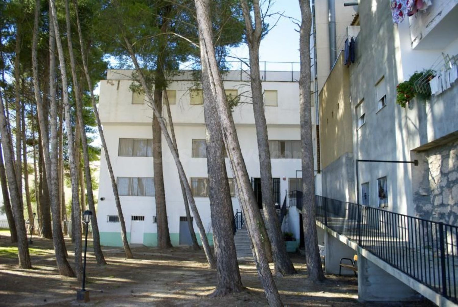 Edificio 87 habitaciones 3009m² en venta - Bejis - foto 2