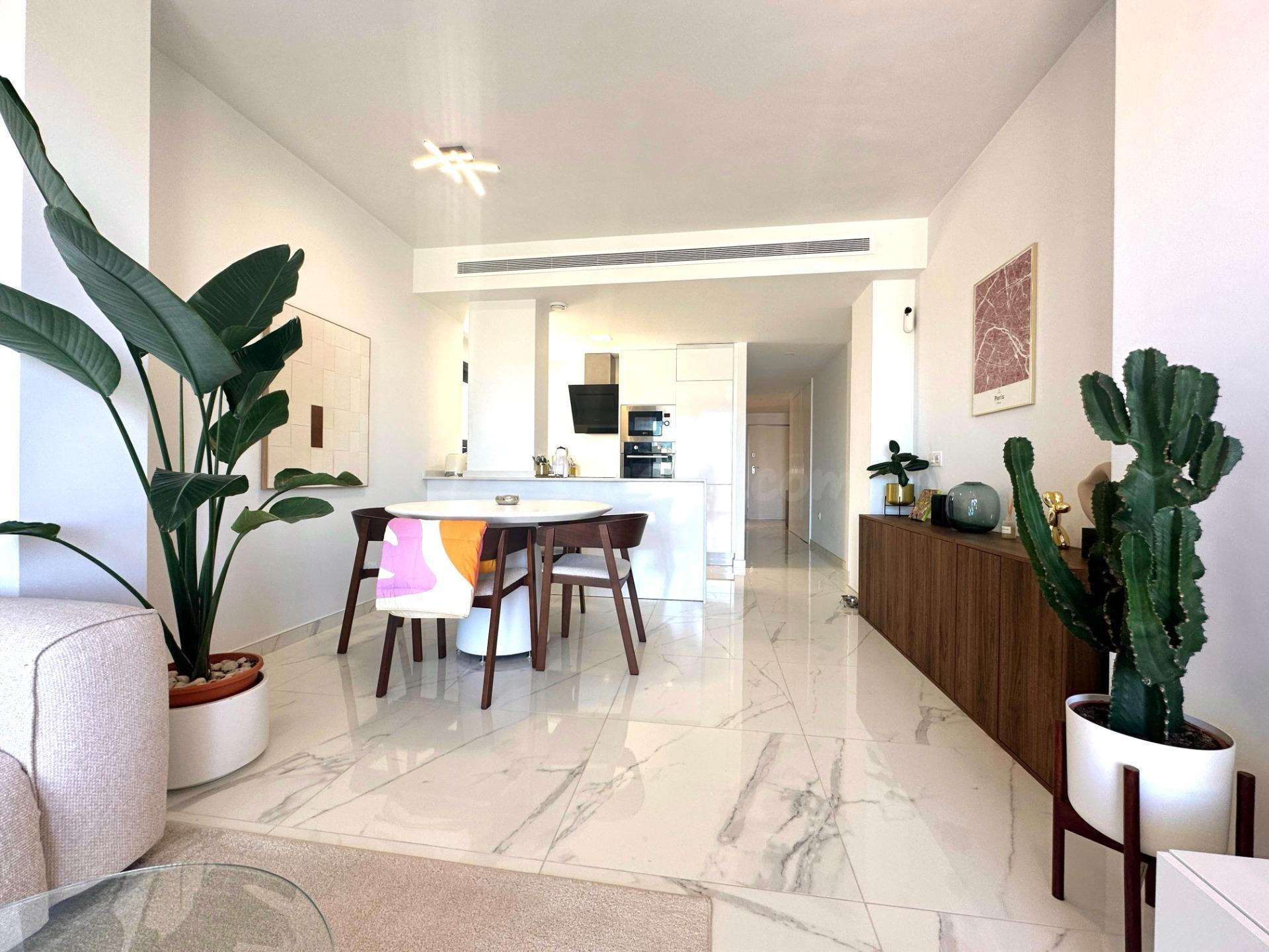 Apartamento 2 habitaciones 79m² en venta - PAU 8