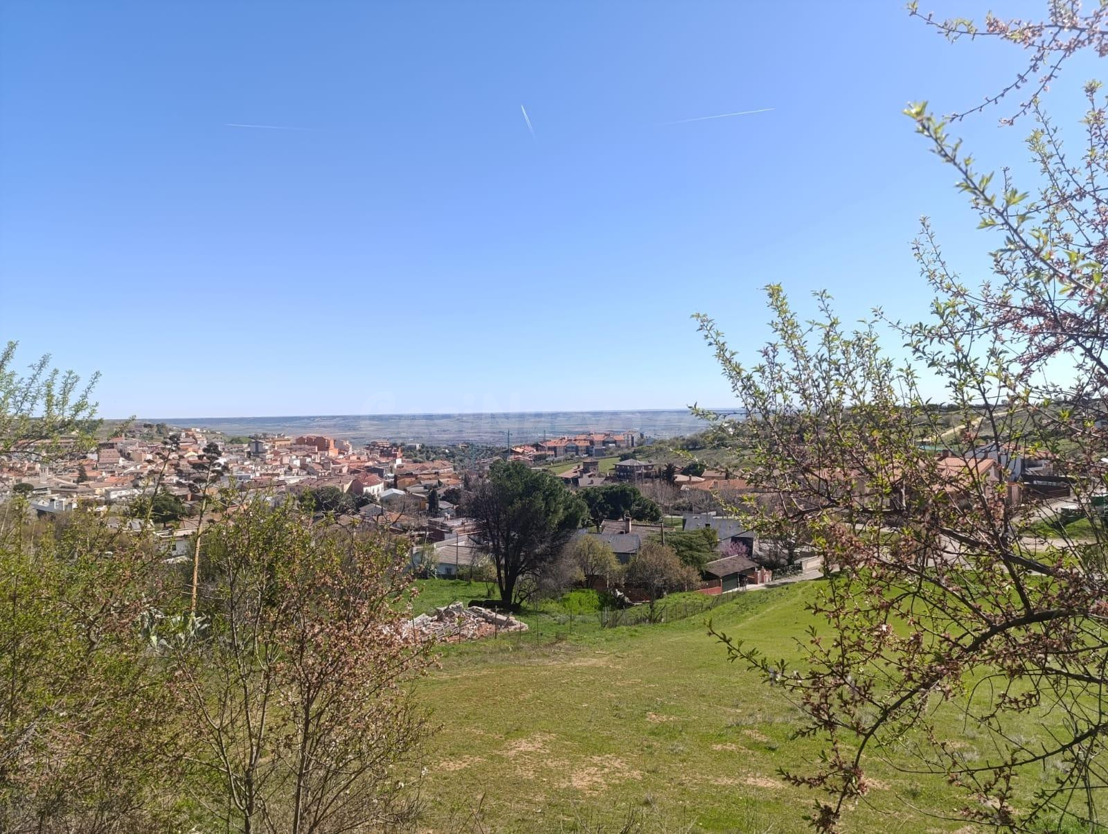 Parcela urbana en venta en El Molar - foto 2