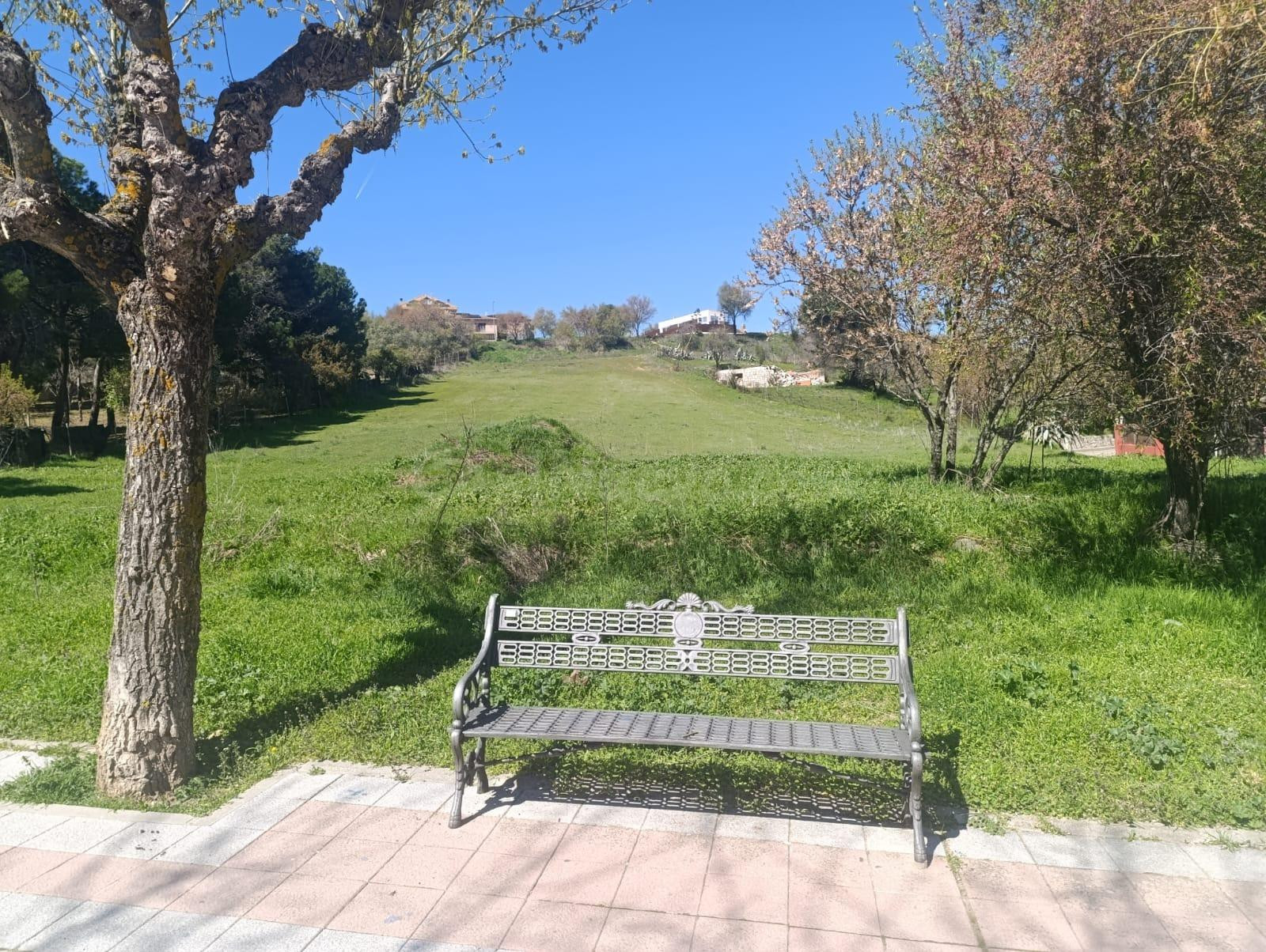 Parcela urbana en venta en El Molar - foto 2