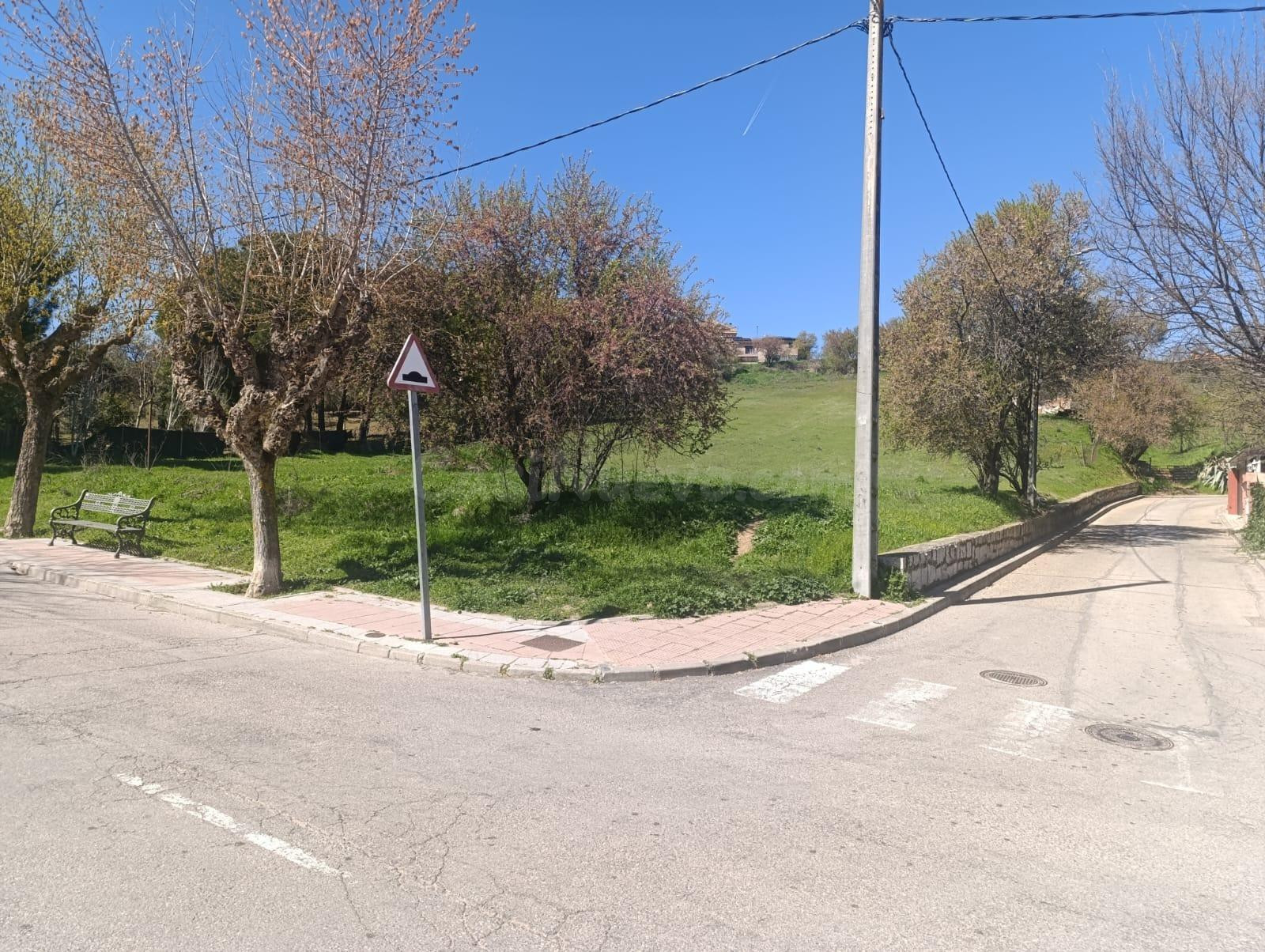 Parcela urbana en venta en El Molar - foto 4