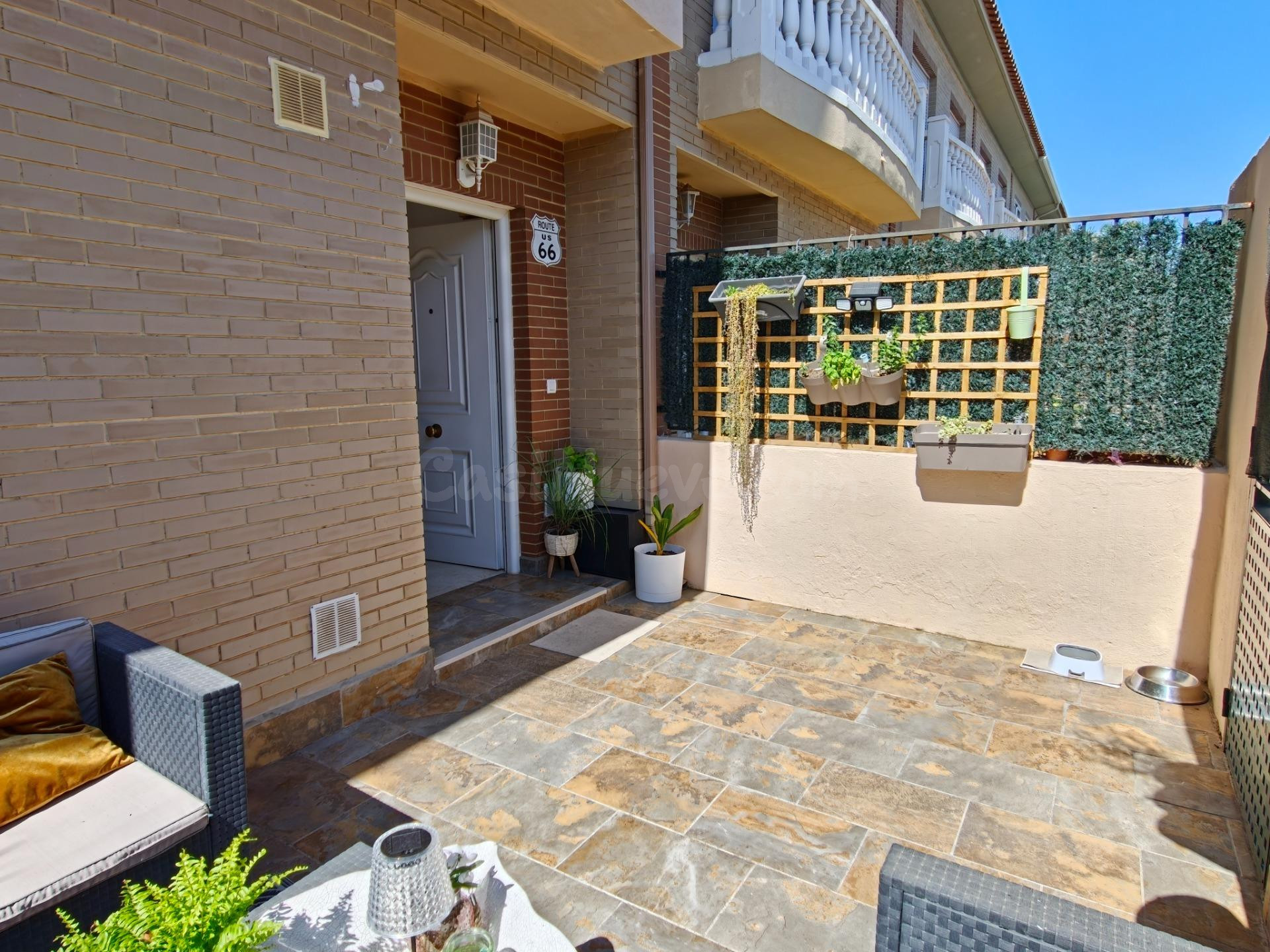 Chalet adosado - foto 4