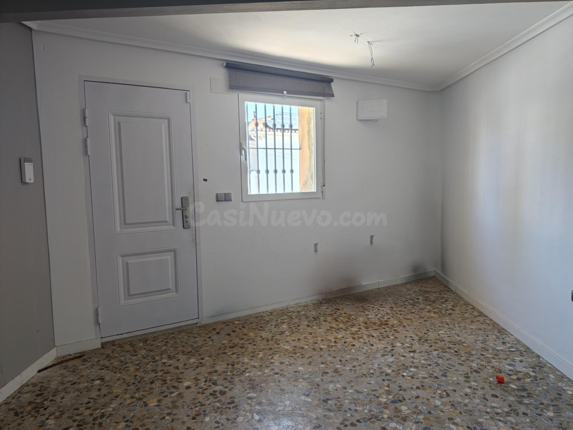 Casa con local comercial - foto 5