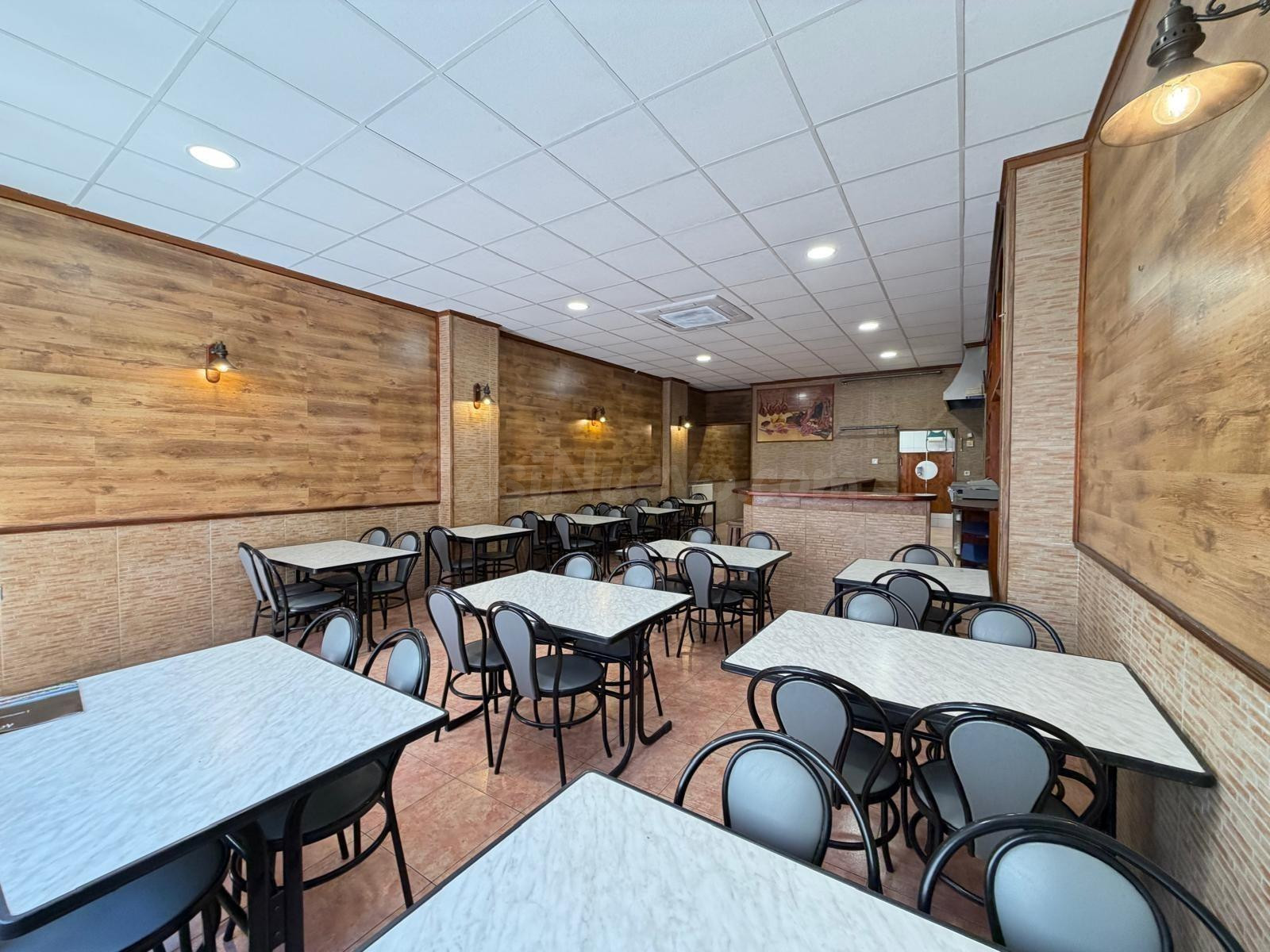 SE VENDE RESTAURANTE A 250 METROS DE PLAYA DEL CURA CON SUPE - foto 5