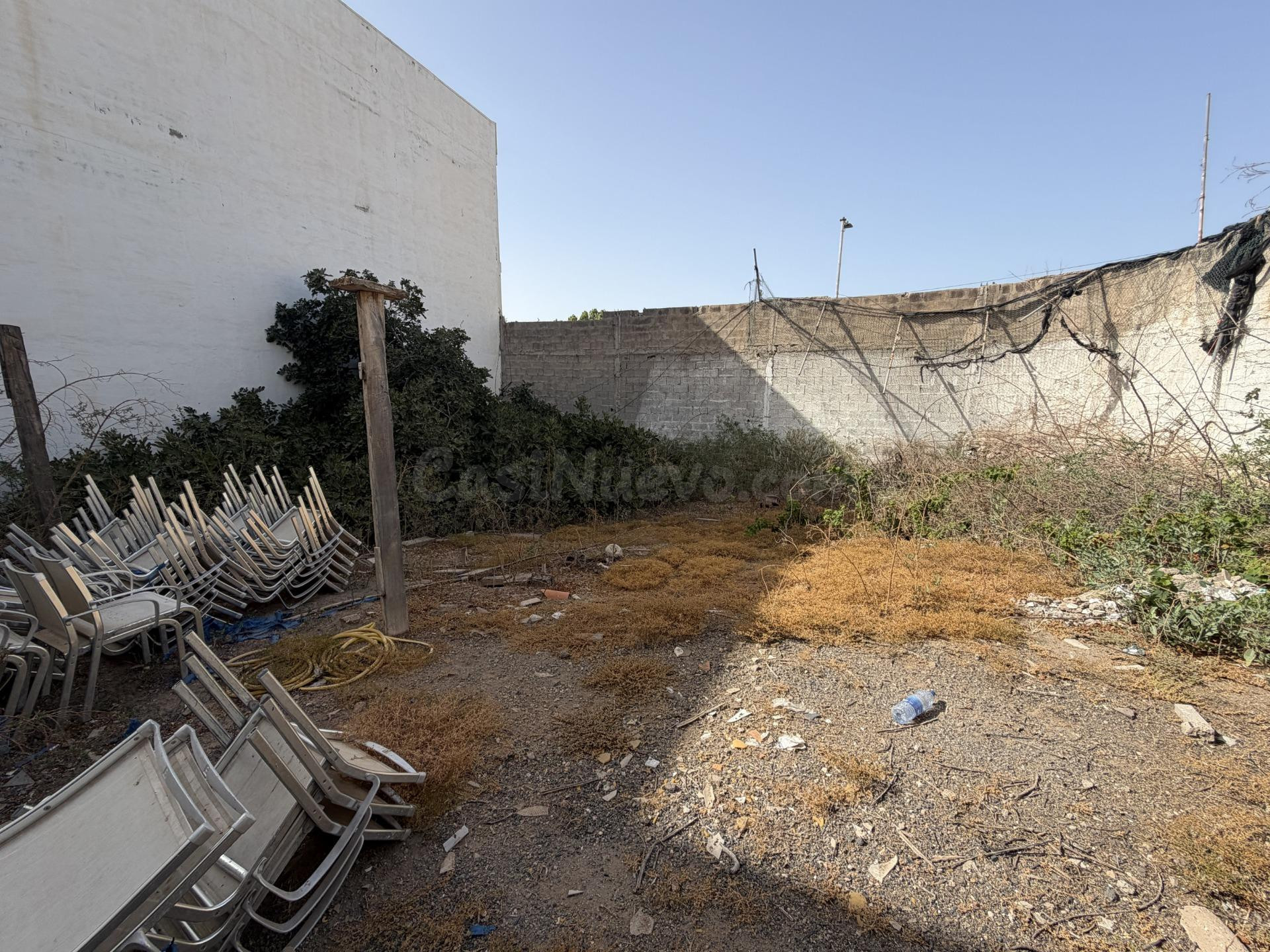 TERRENO URBANO CONSOLIDADO EN CALLE PINTOR NESTOR EN CARRIZA